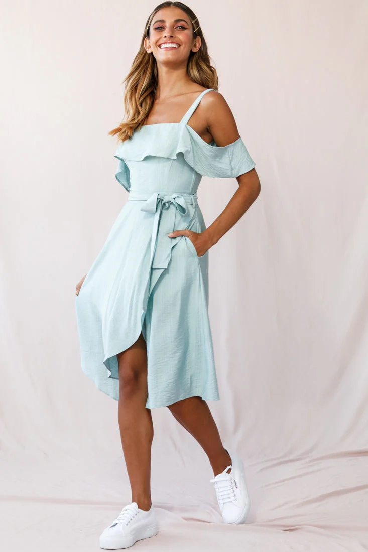 Adali Flowy Summer Midi Dress Pistachio Green - Image 2