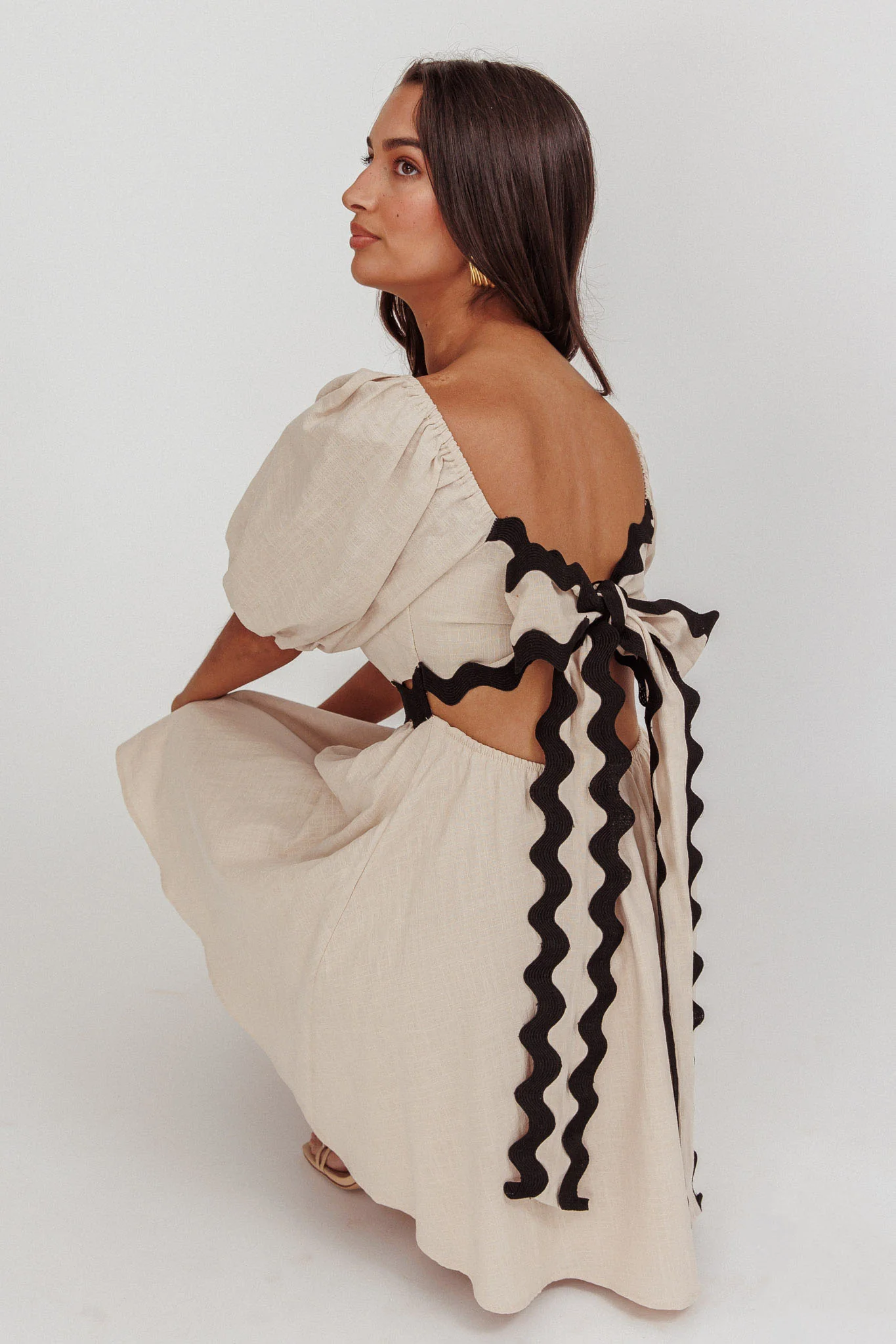 Akali Puff Sleeve A-line Mini Dress Oat - Image 2
