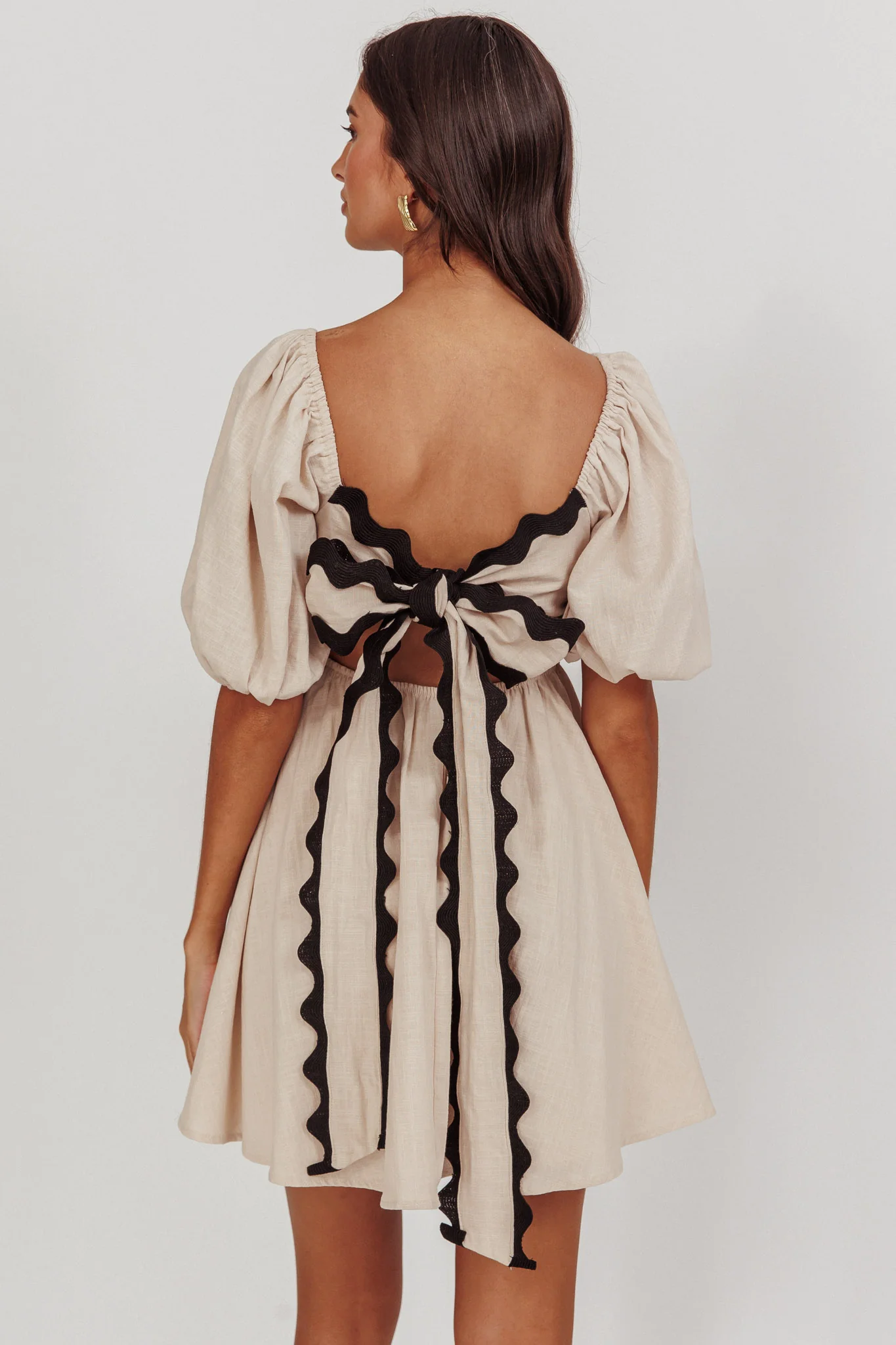 Akali Puff Sleeve A-line Mini Dress Oat - Image 3