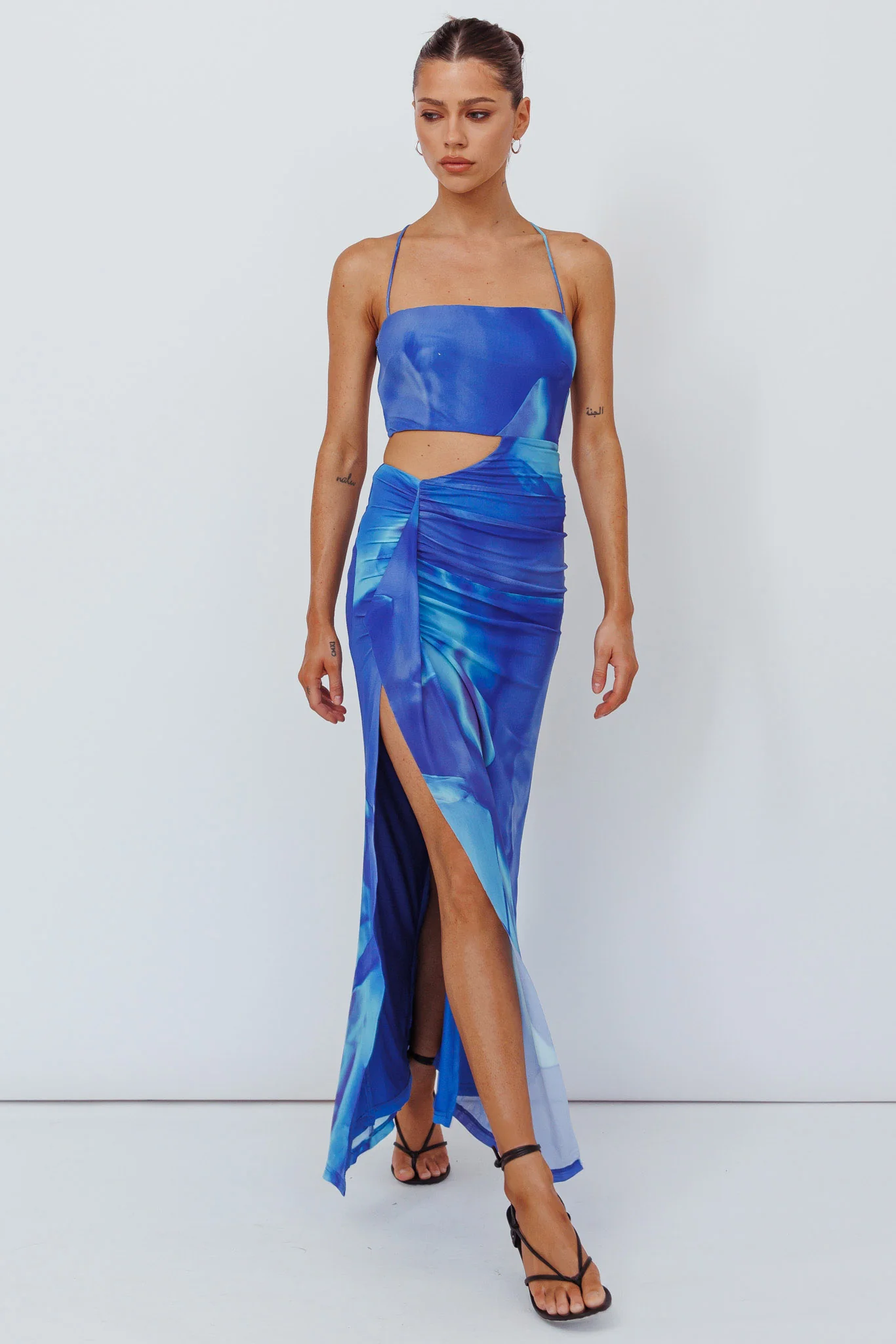 Alejandre Cut-Out Tied Maxi Dress Print Blue - Image 5