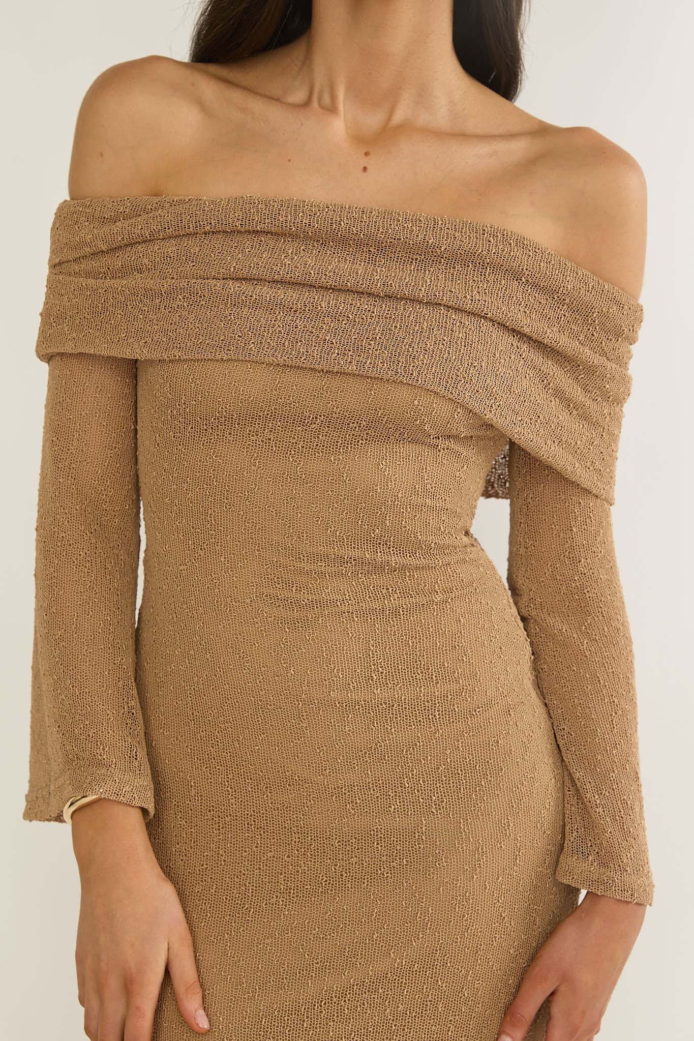 Alivya Off-Shoulder Knit Maxi Dress Mocha - Image 4