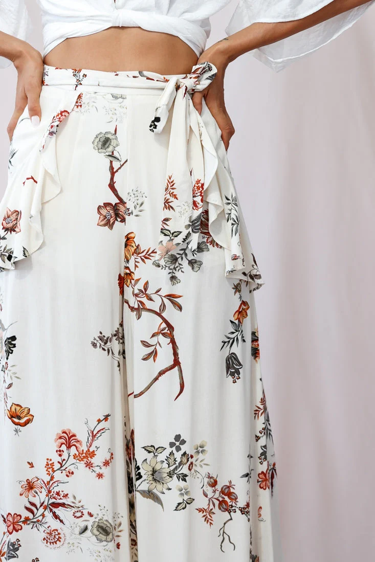Amanda Wide-Leg Frill Detail Pants Floral Print Beige - Image 4