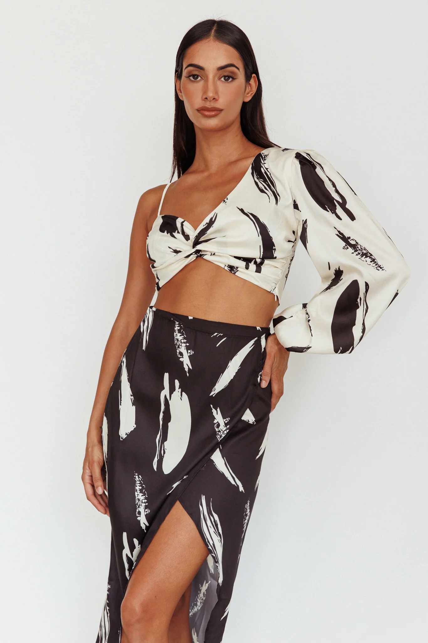 Amina Split Midi Skirt Printed Black - Image 8