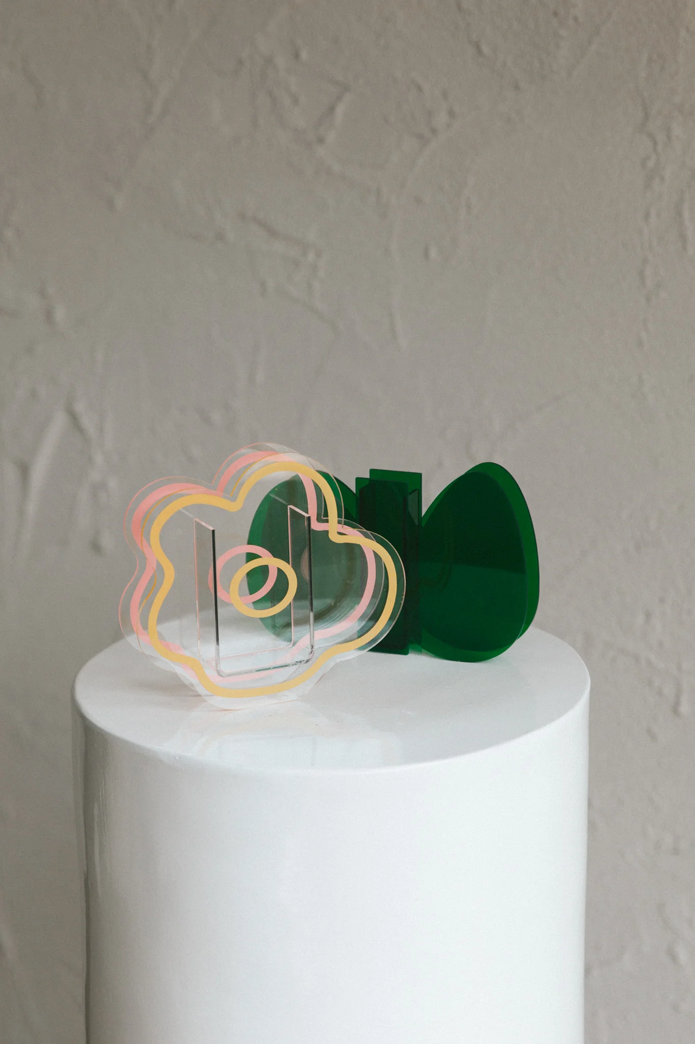 Anemone Eco-friendly Acrylic Vase Clear - Image 7