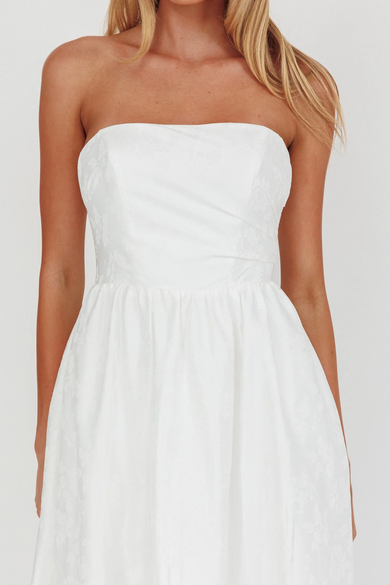 Anushka Strapless Empire Maxi Dress Jacquard White - Image 3