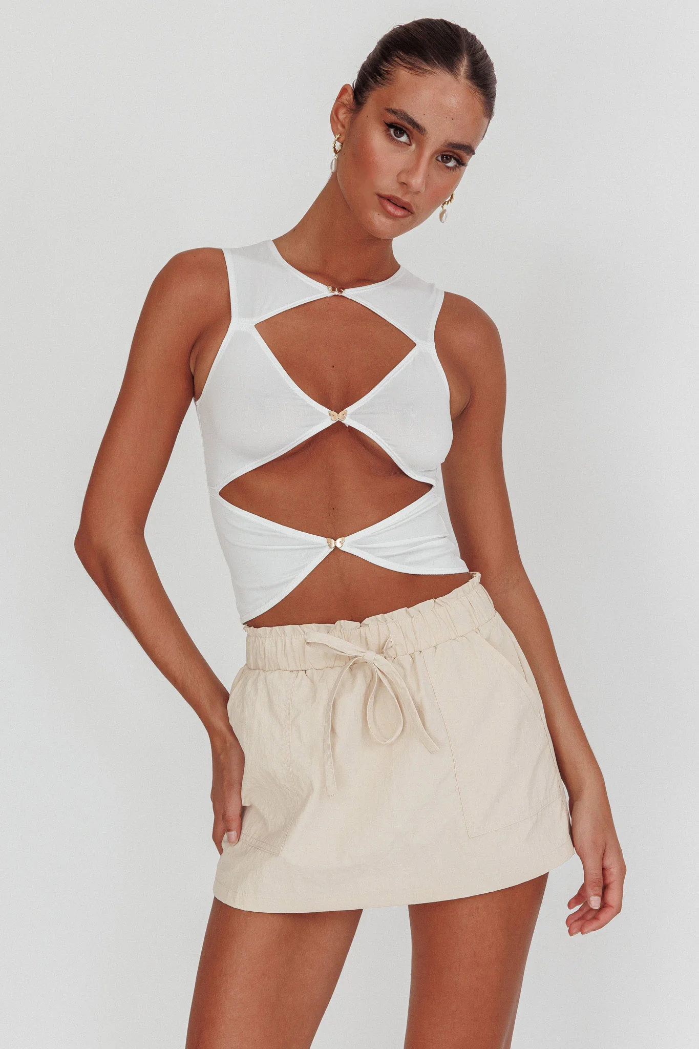 Argyle Cut-Out Sleeveless Top White - Image 6