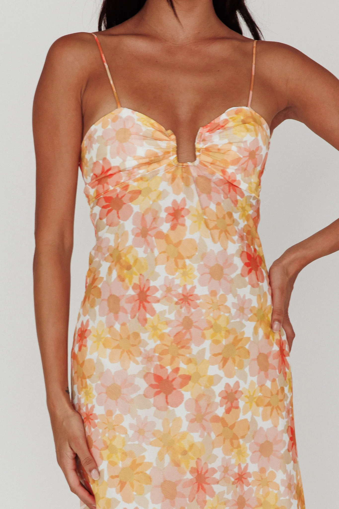 Arika Twist Back Midi Dress Floral Yellow - Image 4