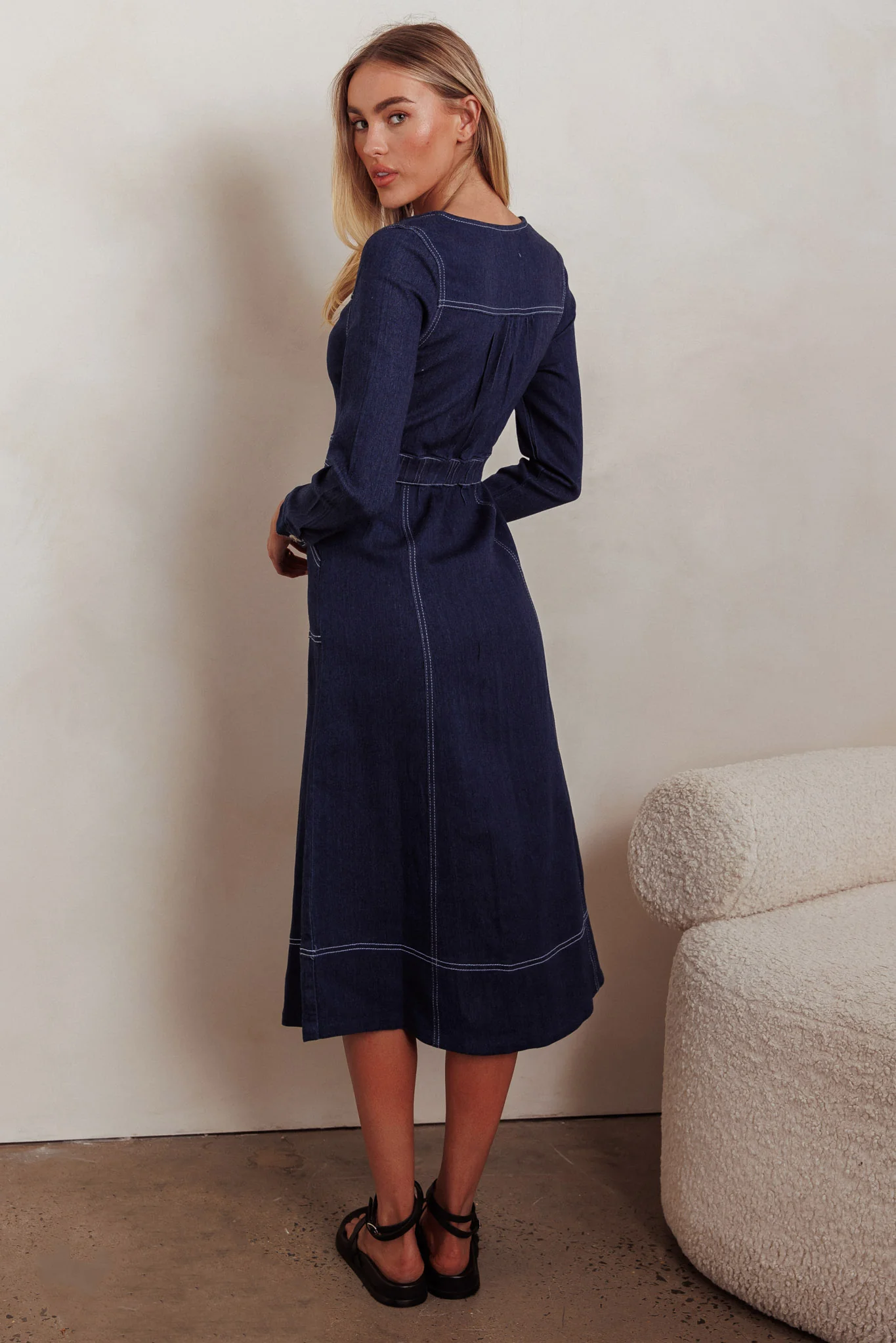Aspen Love Front Pocket Long Sleeve Midi Dress Indigo - Image 3