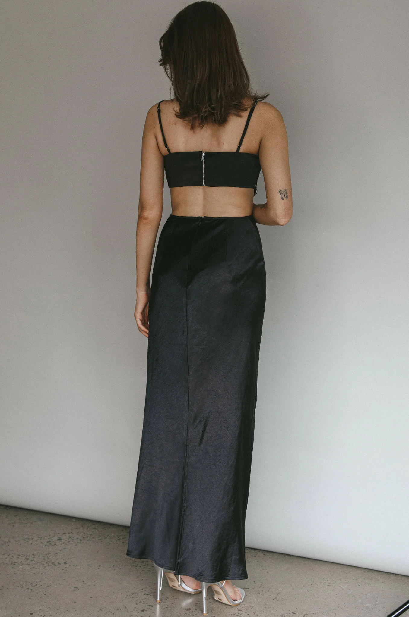 Aurelia Diamante Bow Maxi Dress Black - Image 2