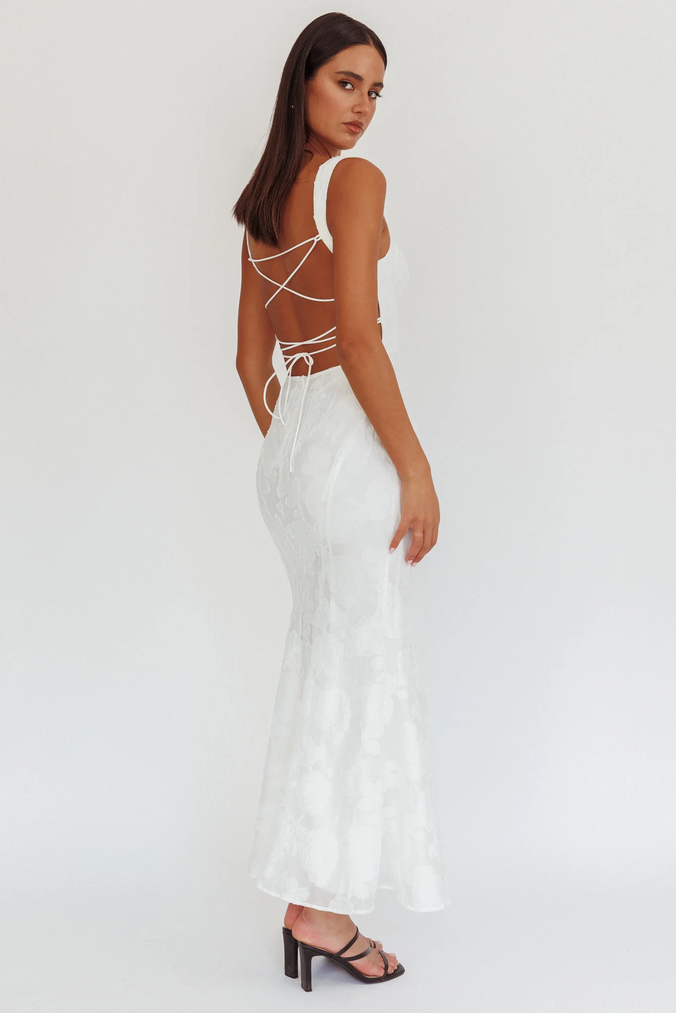 Autumn Moon Strappy Back Maxi Dress Textured White - Image 2