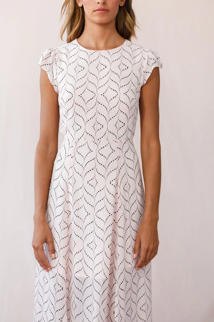 Becky Cap Sleeve Crew Neck Midi Dress Dot Print Blush - Image 4