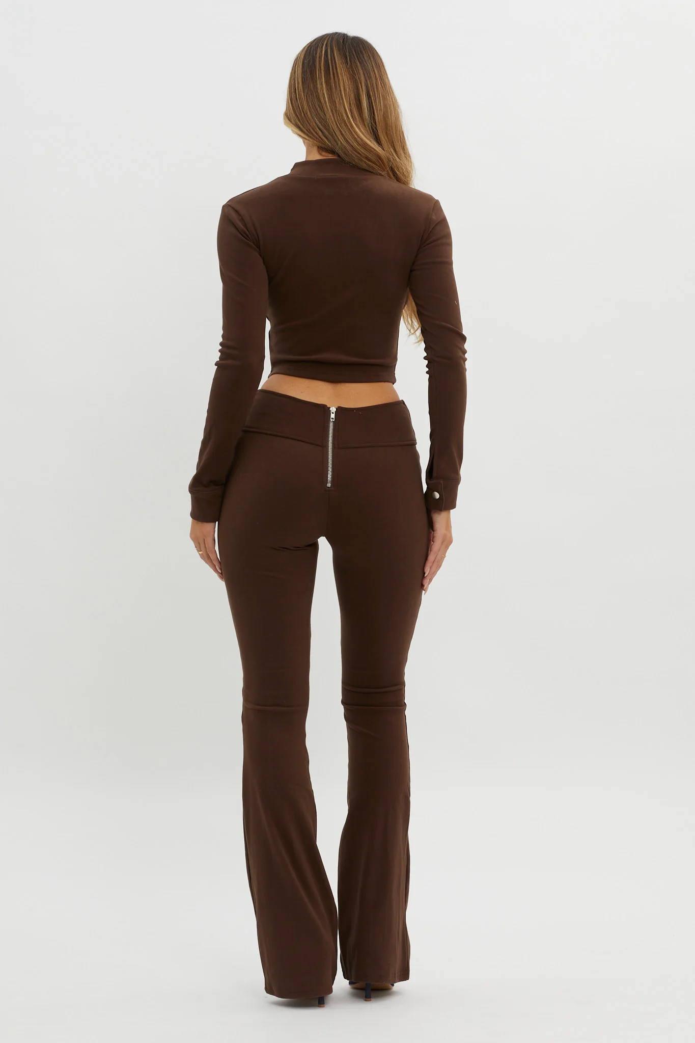 Better Not V-Waist Pants Chocolate - Image 2