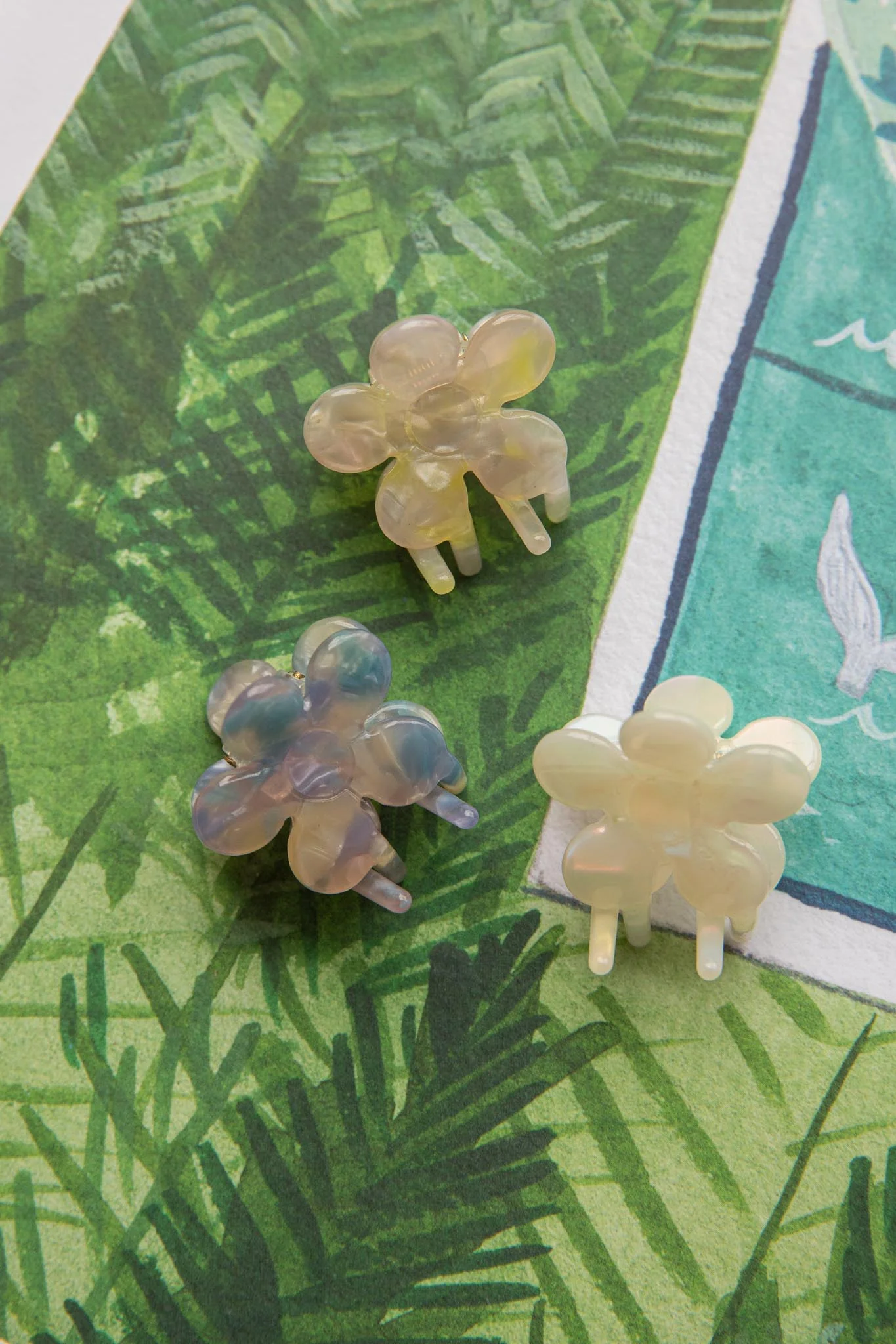 Blossom Flower Hair Clip White - Image 3