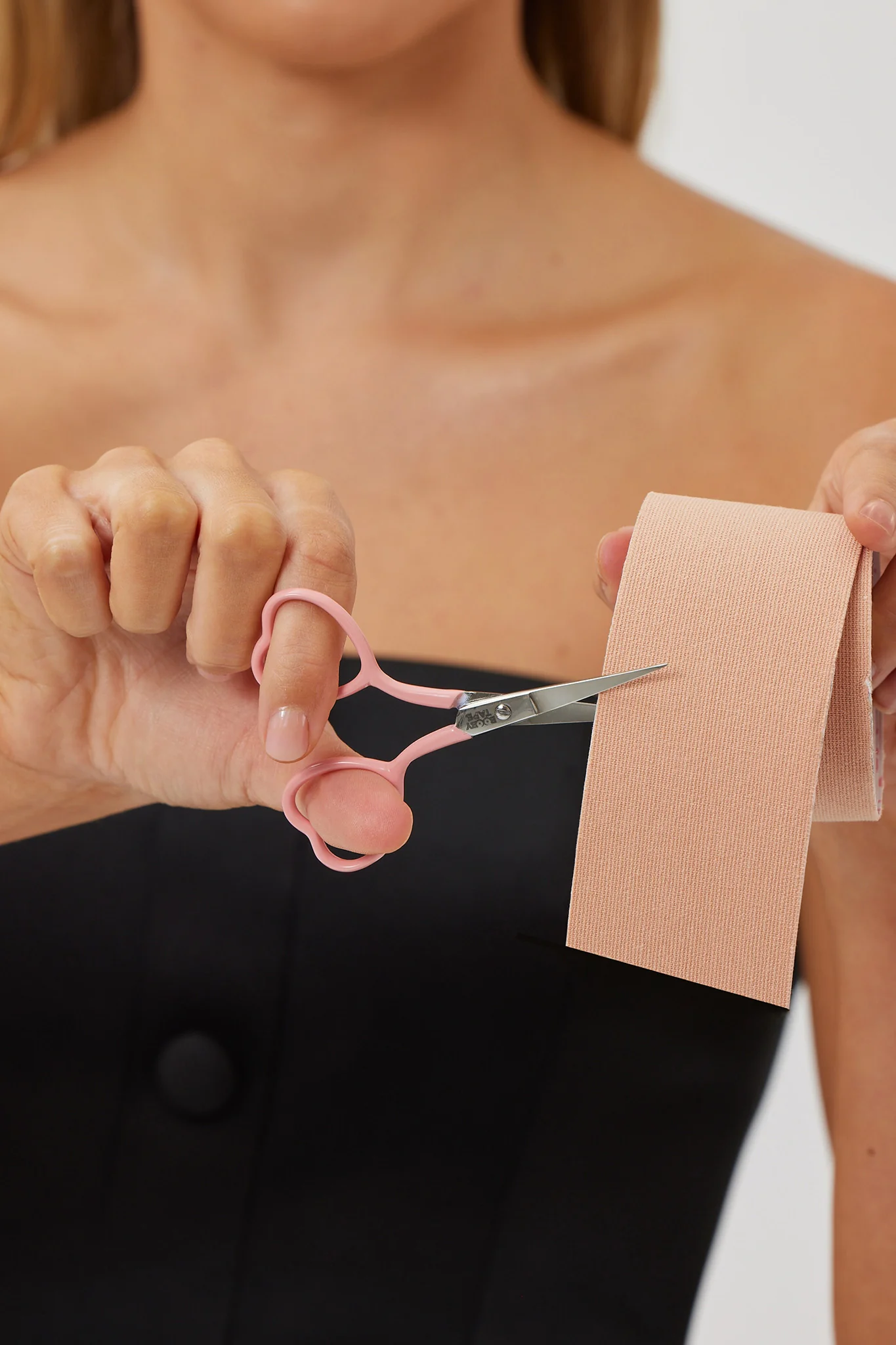BOOBY TAPE Mini Scissors Pink - Image 3
