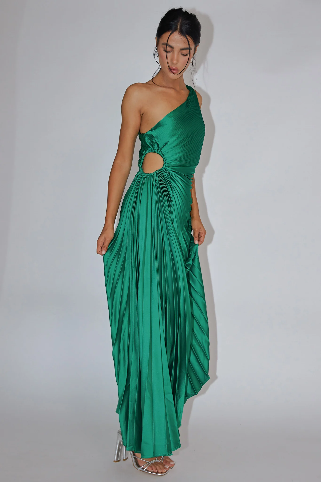 Brooklynn One-Shoulder Accordion Pleat Dress Kelly Green - Image 5