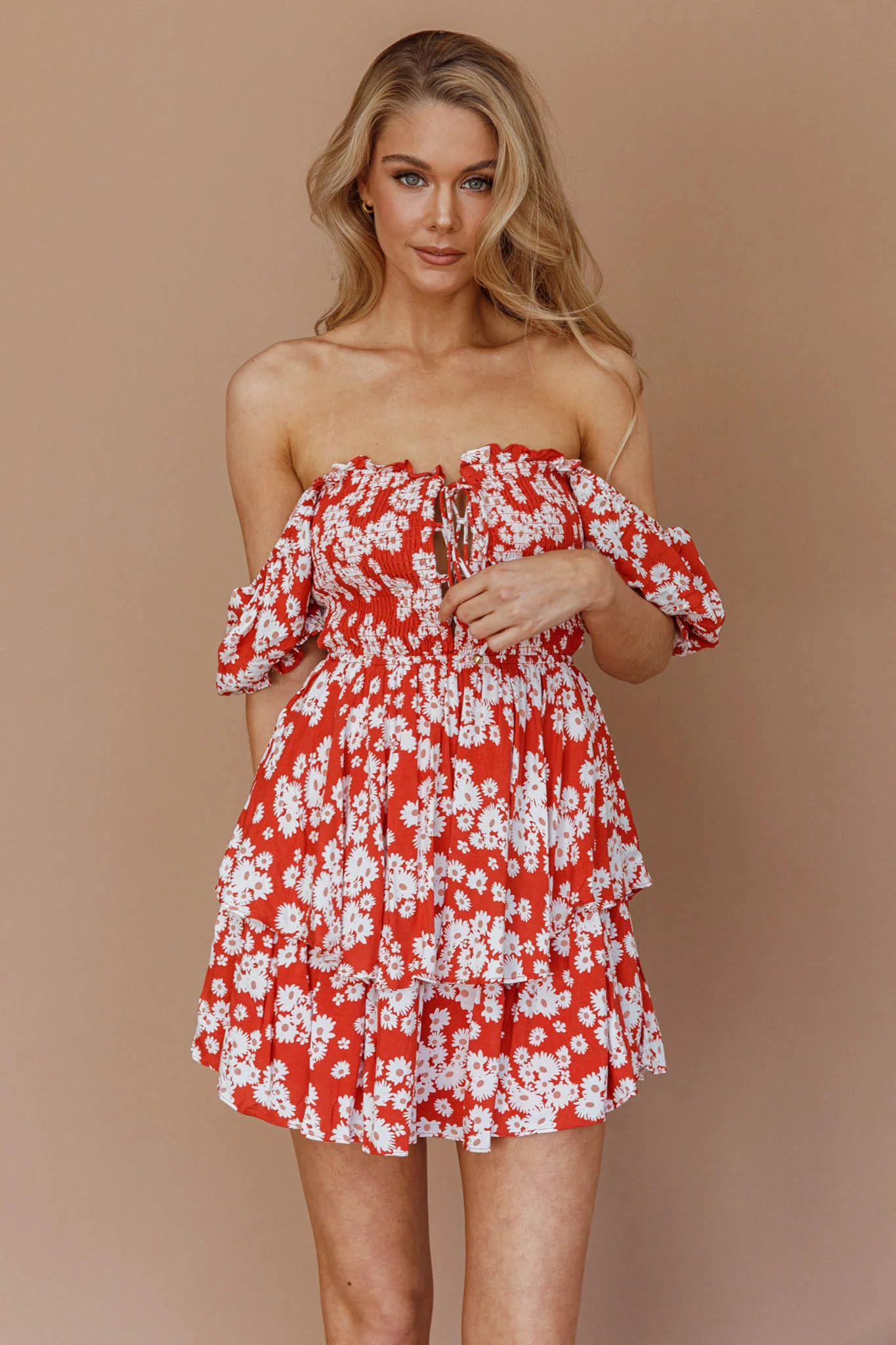Buongiorno Bella Shirred Lace Up Mini Dress Floral Red - Image 7