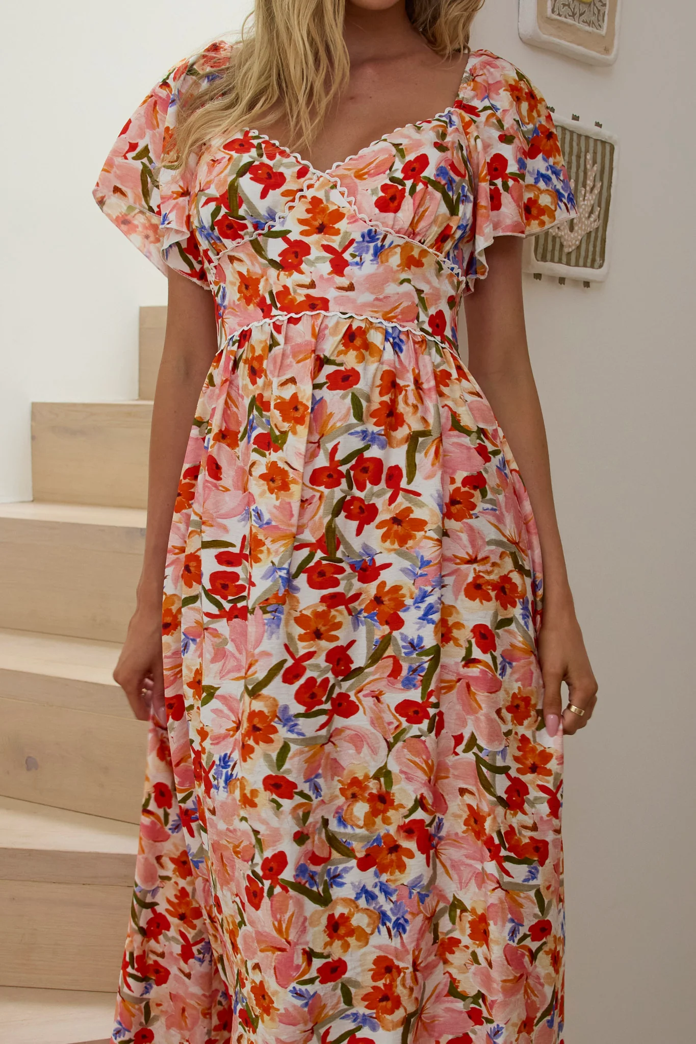 Carynna Flutter Sleeve Maxi Dress Floral Red - Image 4