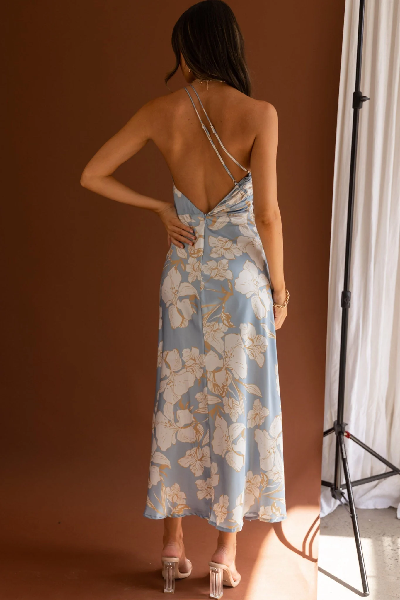 Casa Del Mar One-Shoulder Ruched Midi Dress Floral Blue - Image 2