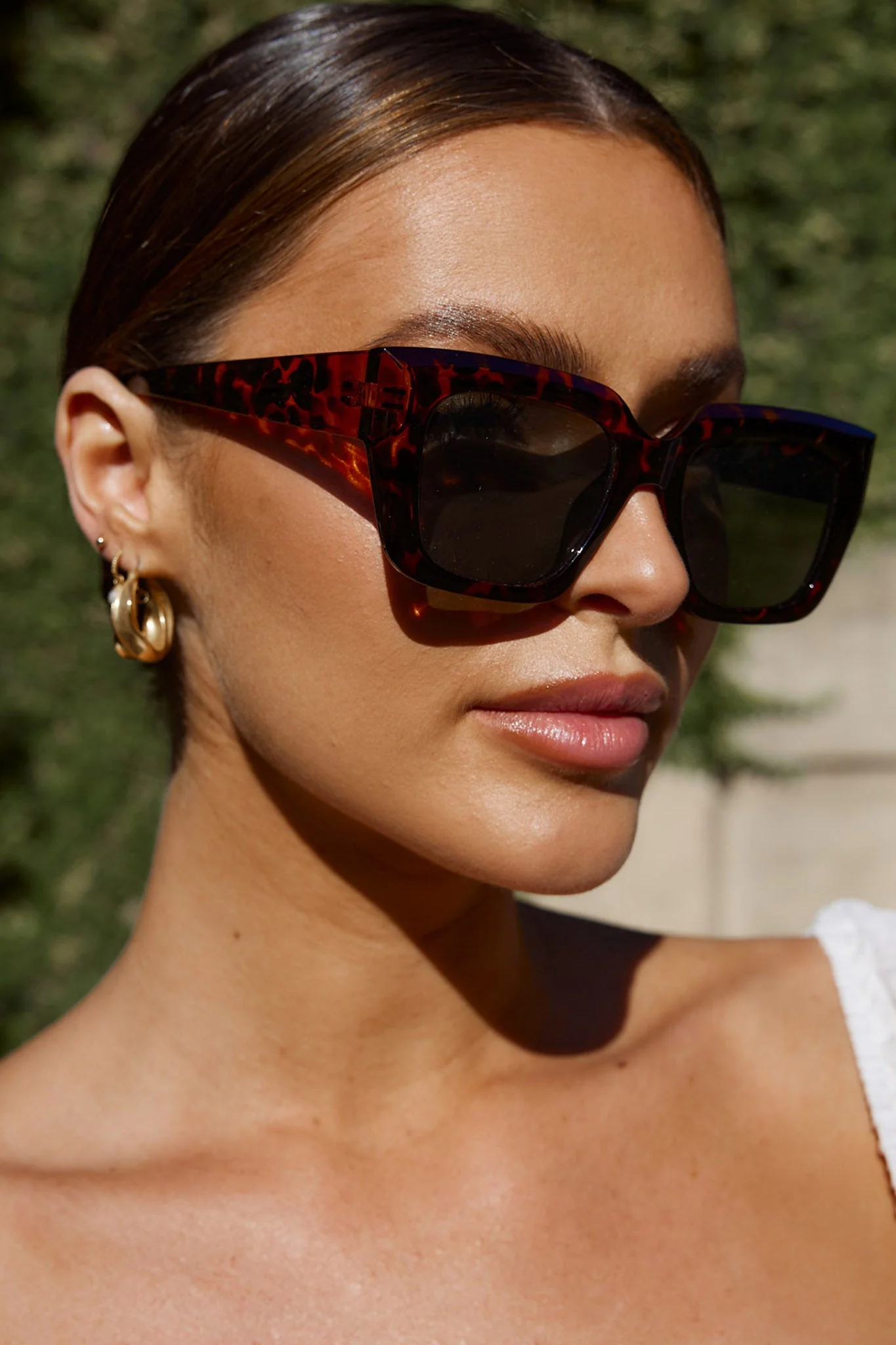 Cate Oversized Sunglasses Tortoiseshell Brown - Image 2