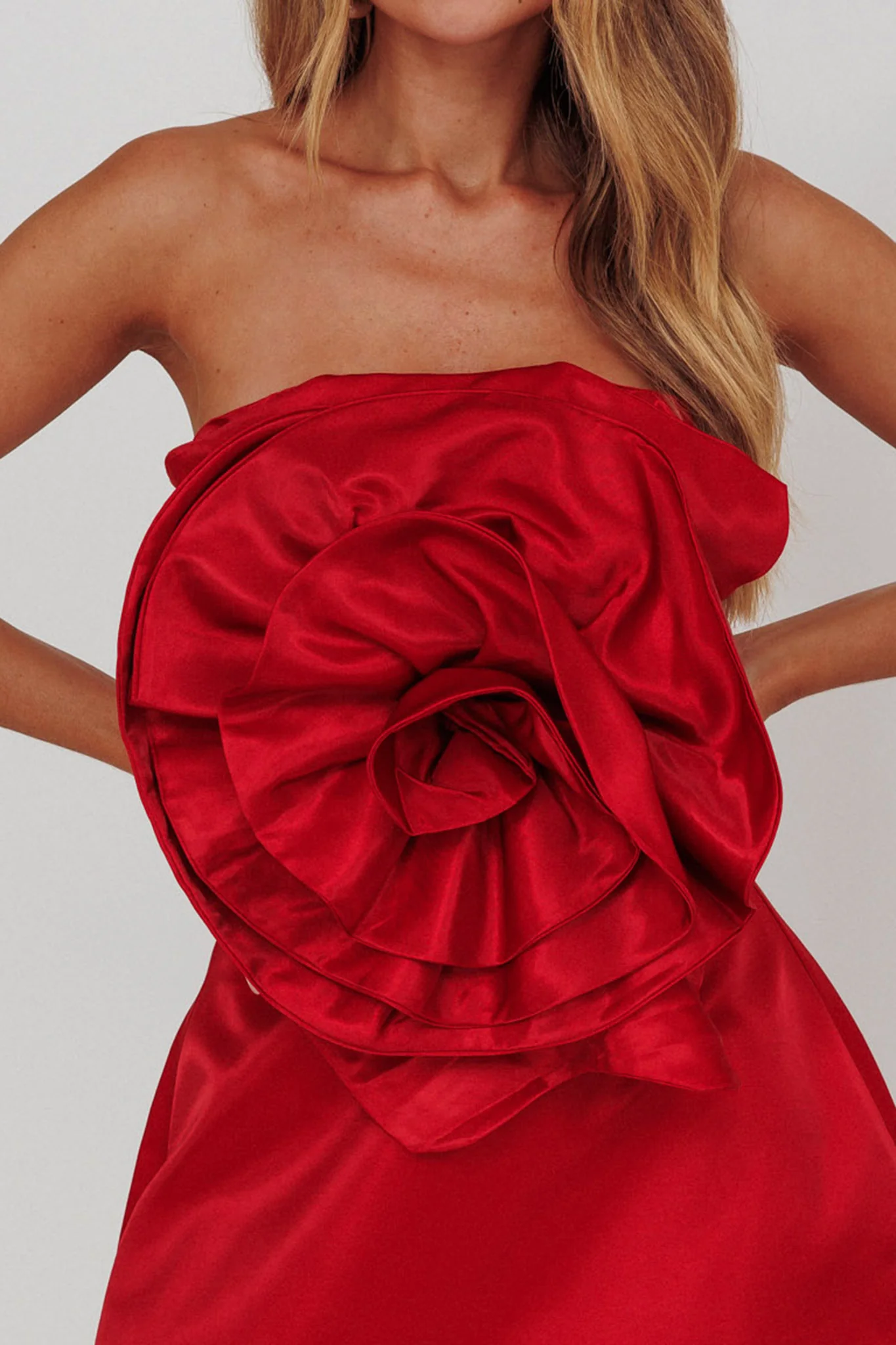 Count Down Rose Feature Strapless Top Red - Image 4