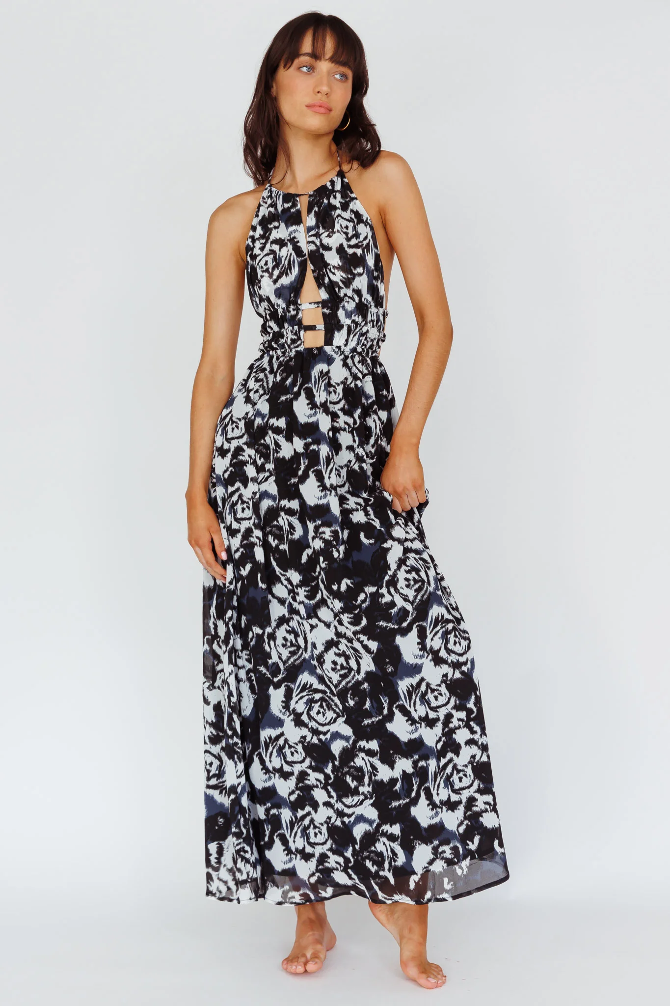 Cyndi Open Back Halterneck Maxi Dress Floral Black - Image 5