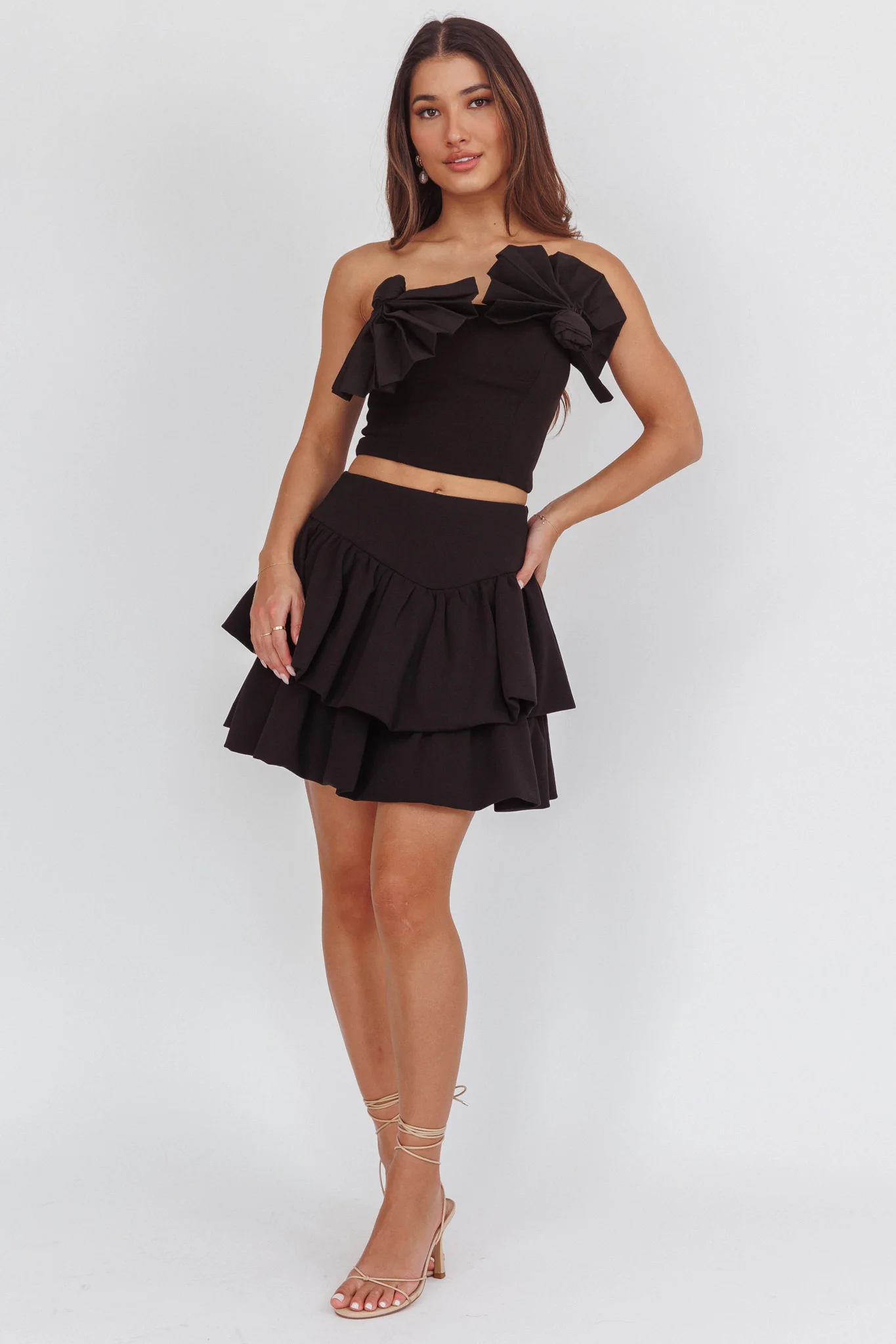Deisi Concertina Strapless Crop Top Black - Image 4