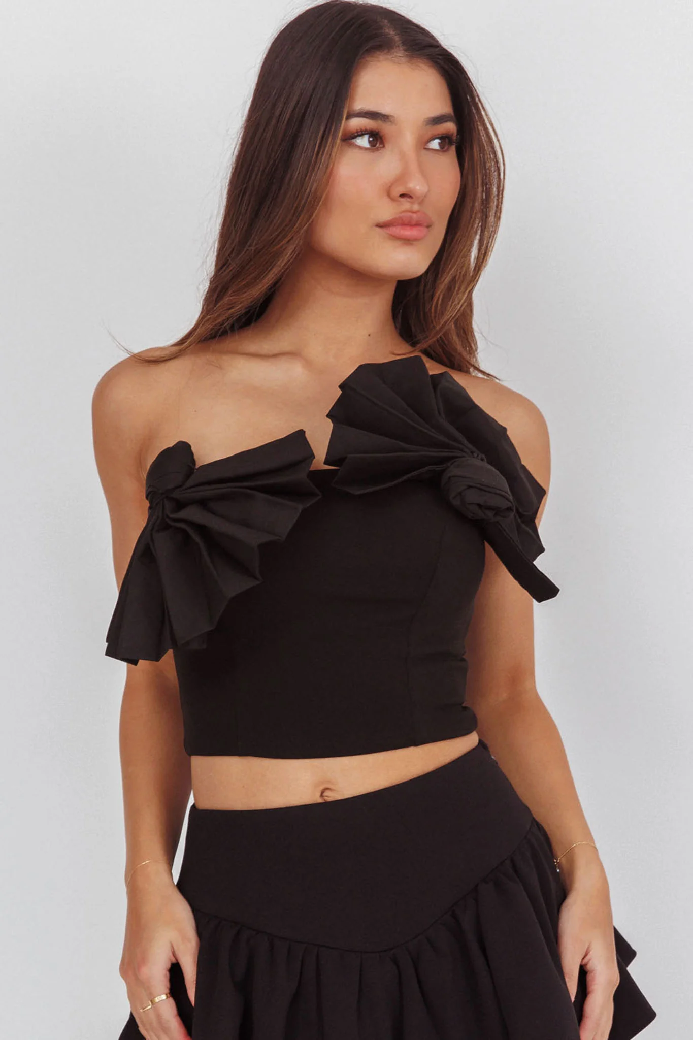 Deisi Concertina Strapless Crop Top Black - Image 5