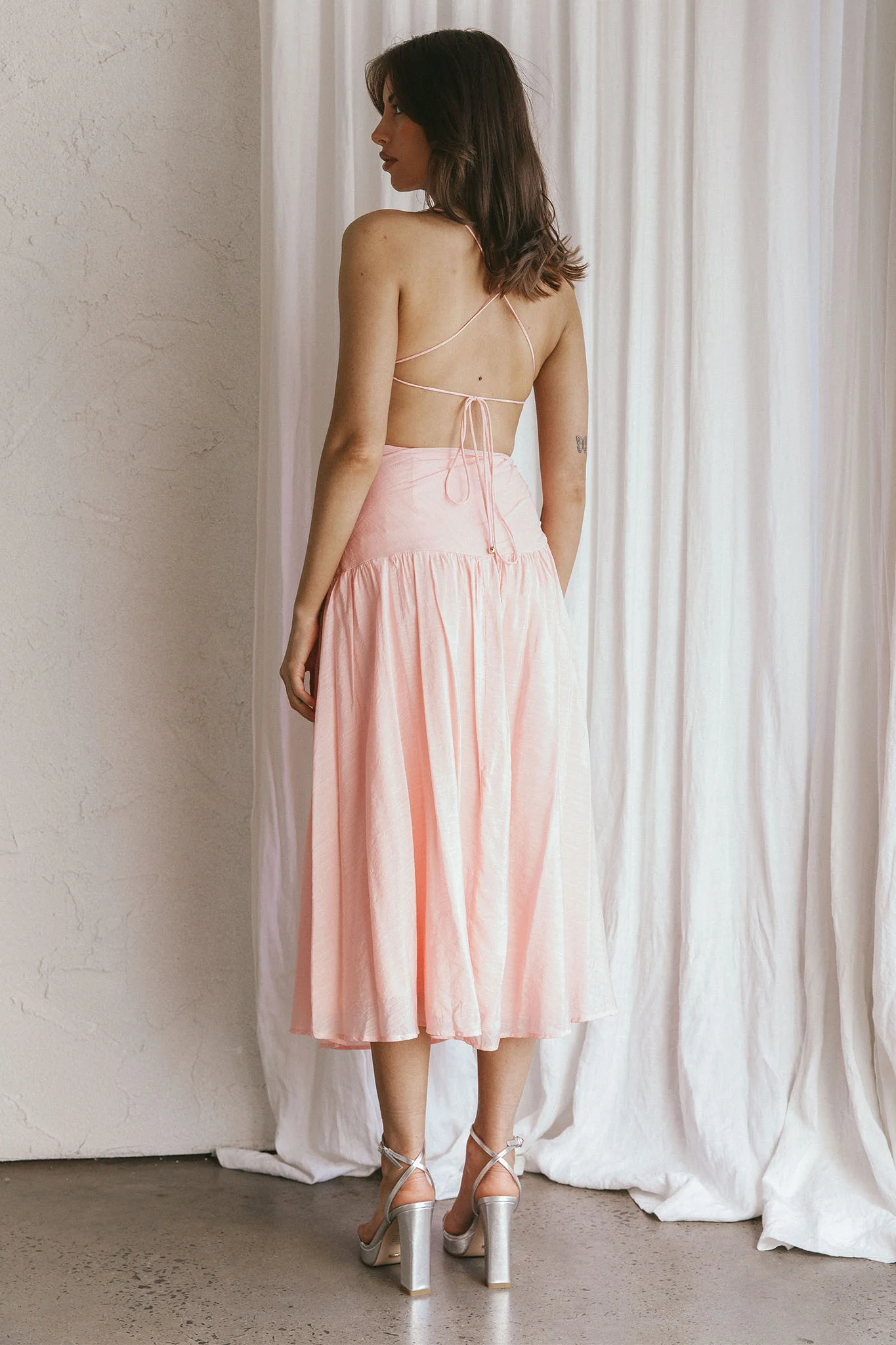 Destination Open Back Midi Dress Blush - Image 2