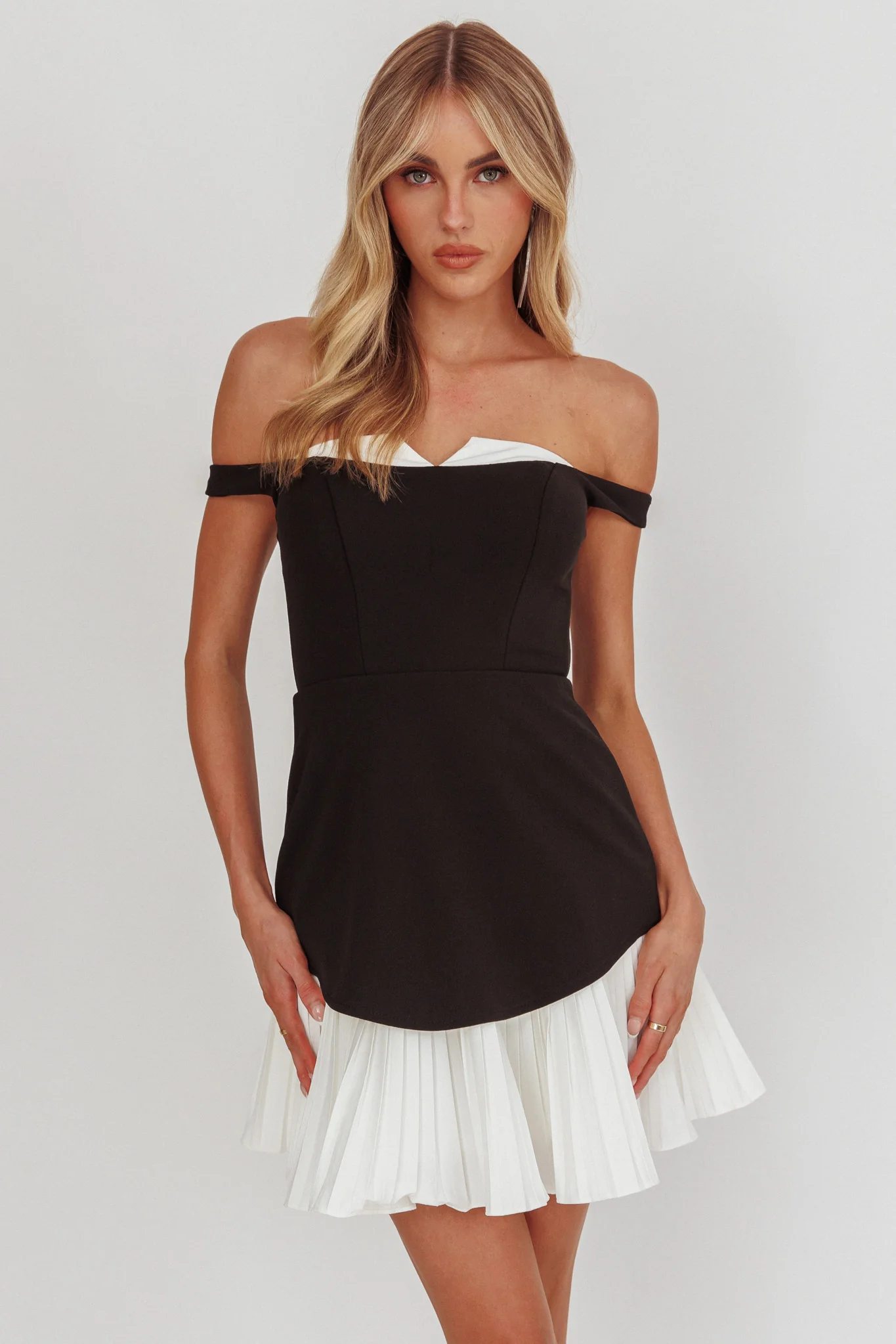 Devoted Love Pleat Hem Mini Dress Contrast Black - Image 5