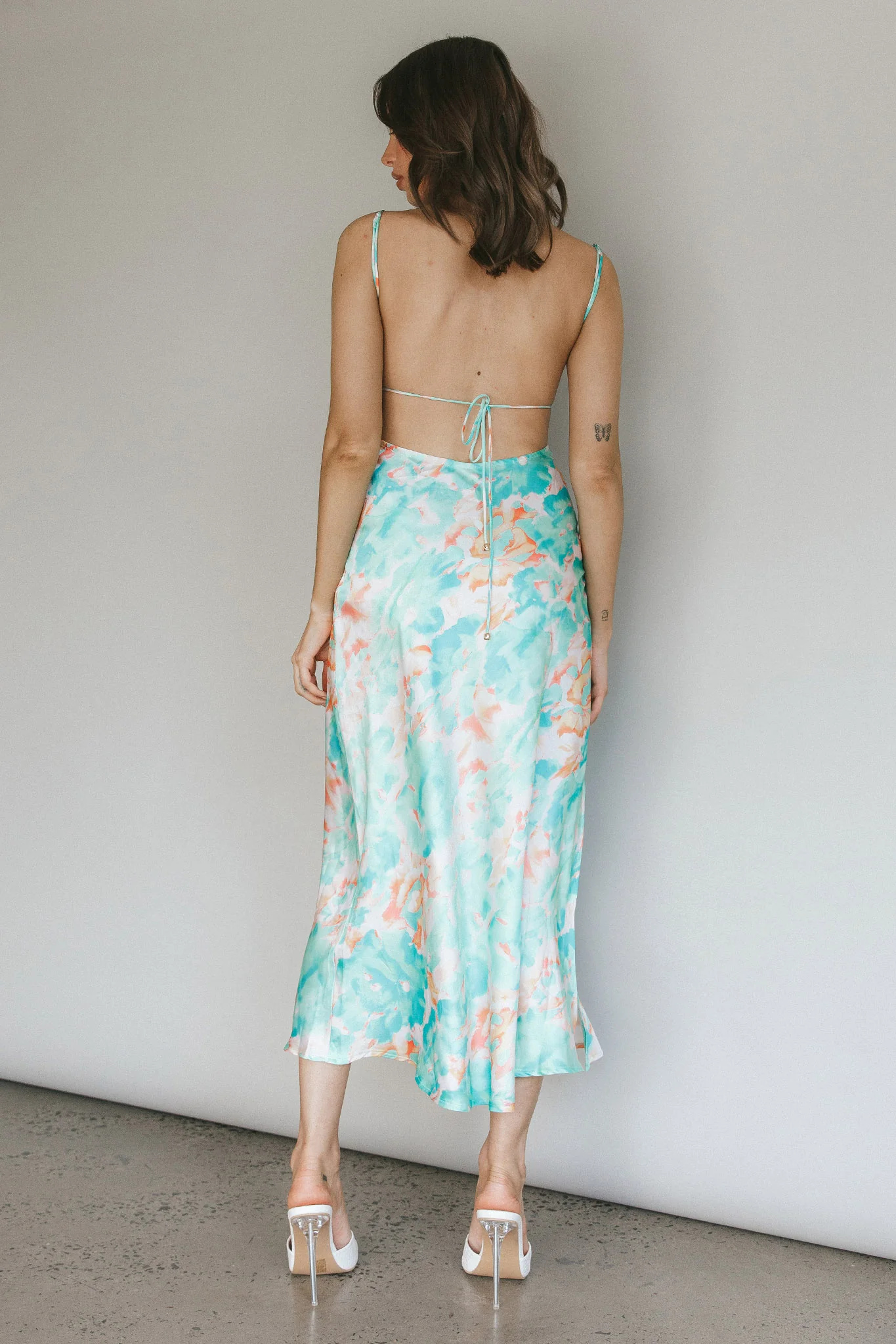 Dolce Life Low Back Midi Dress Floral Green - Image 2