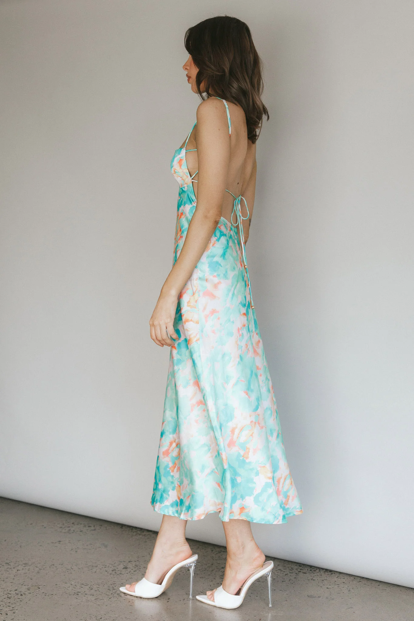 Dolce Life Low Back Midi Dress Floral Green - Image 4
