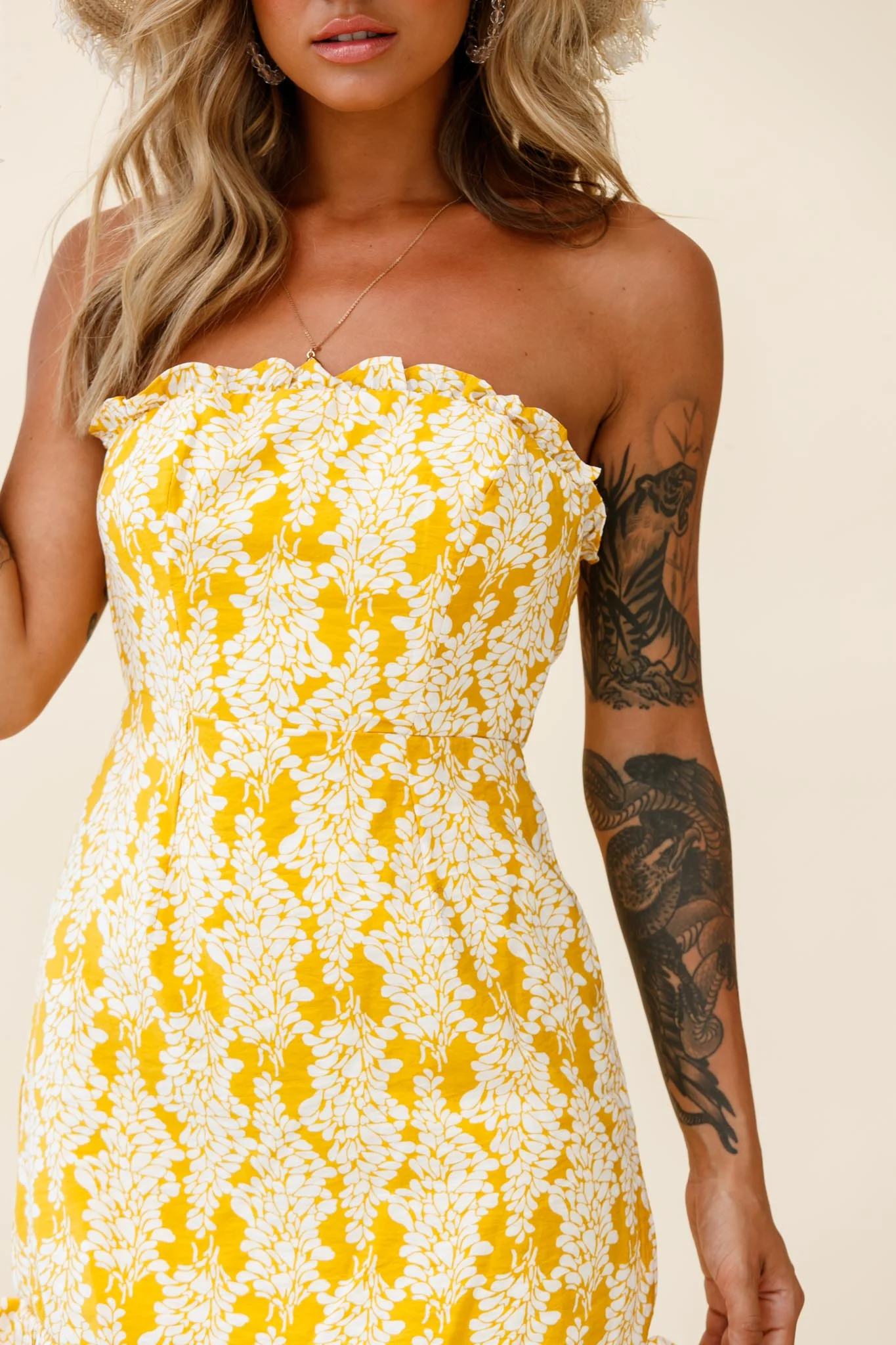 Dollface Bandeau Ruffle Detail Mini Dress Leaf Print Yellow - Image 4