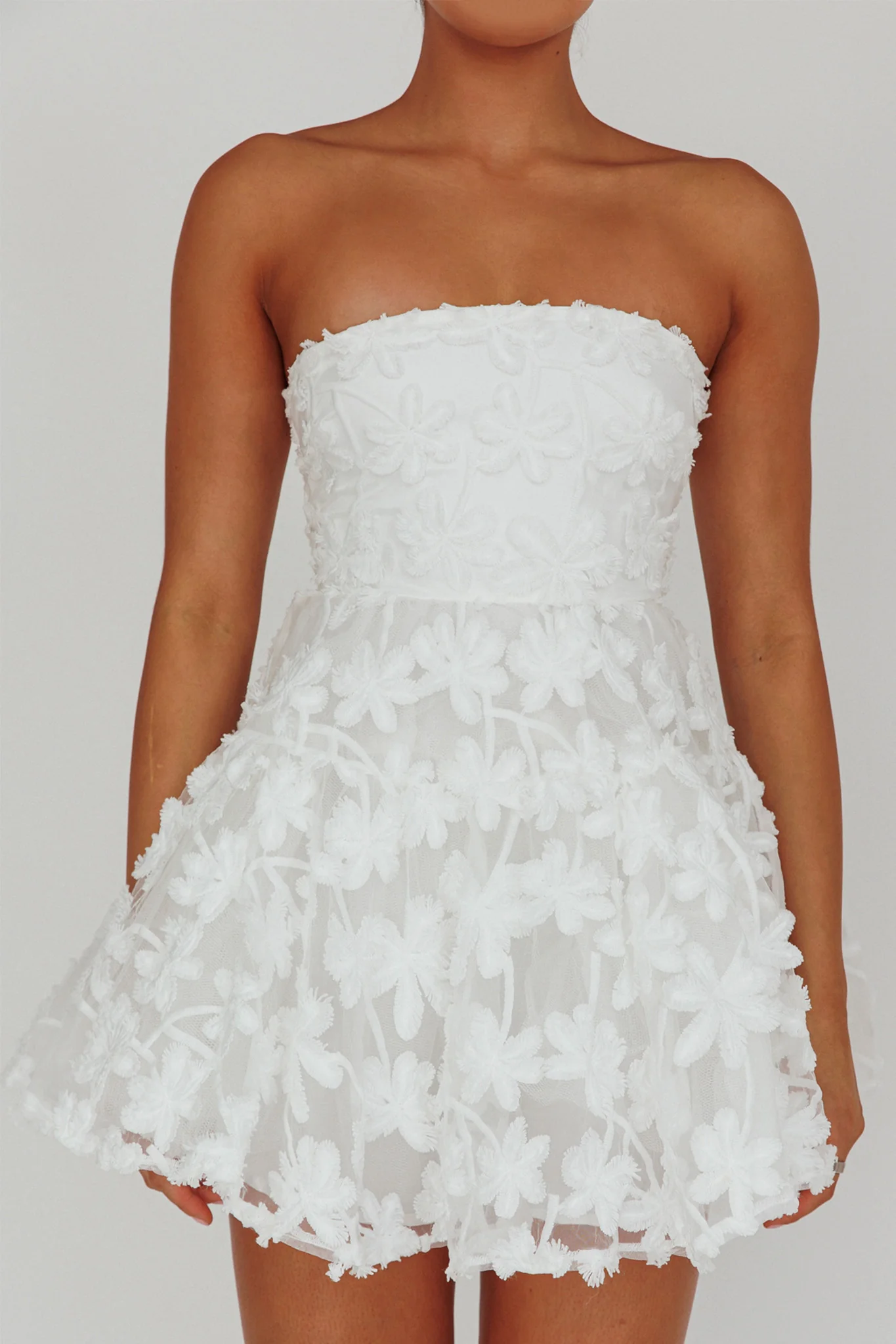 Dori Floral Embellished Mini Dress White - Image 4