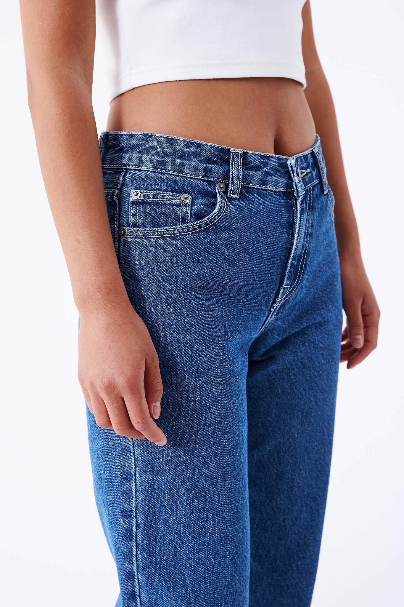 DR DENIM Arch Jeans Pebble Mid Stone - Image 4