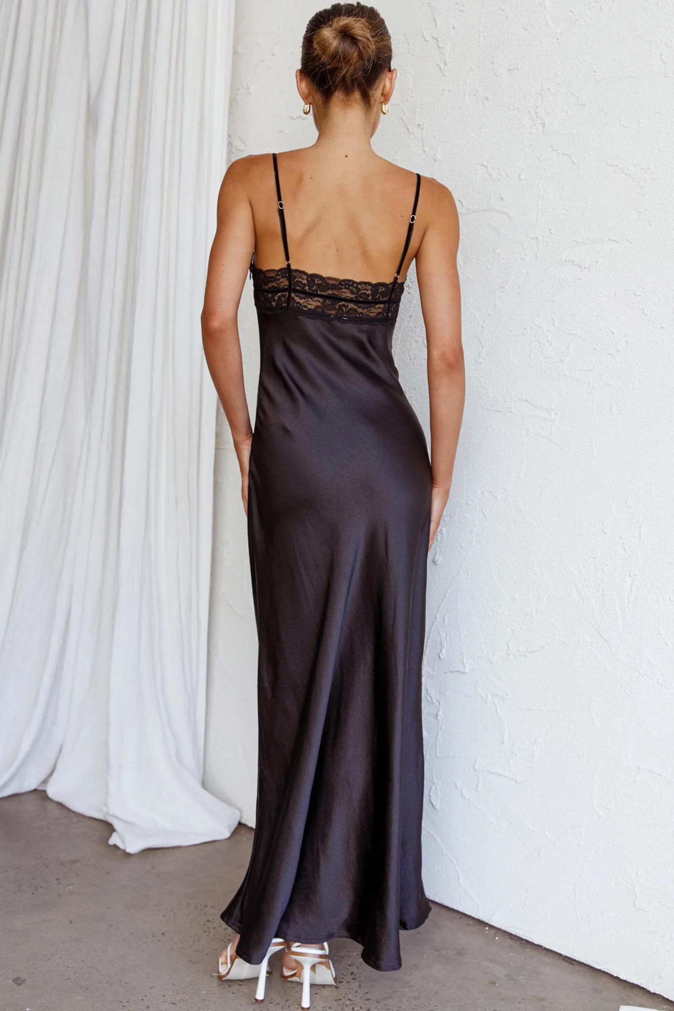 East Coast Lace Bust Midi Dress Black - Image 2