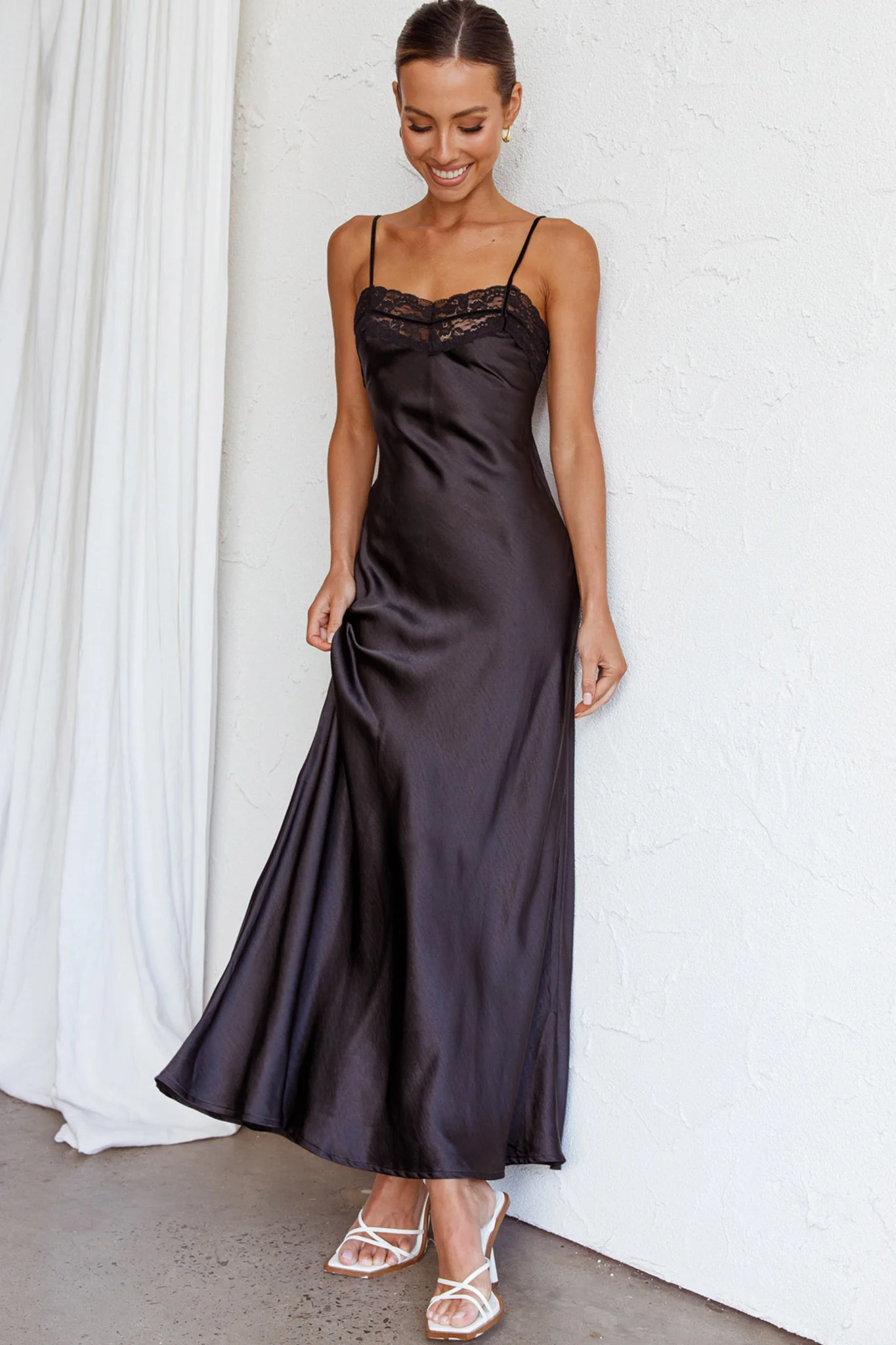 East Coast Lace Bust Midi Dress Black - Image 7