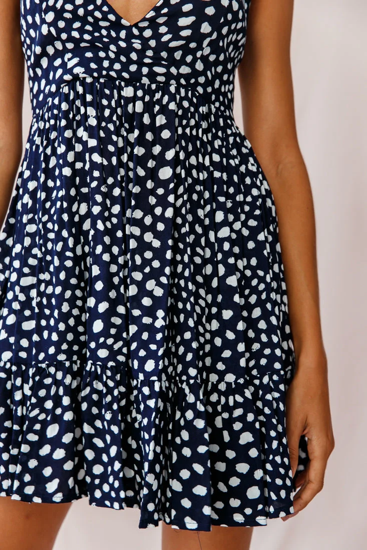 Elin Fit And Flare Halterneck Dress Animal Print Navy - Image 4