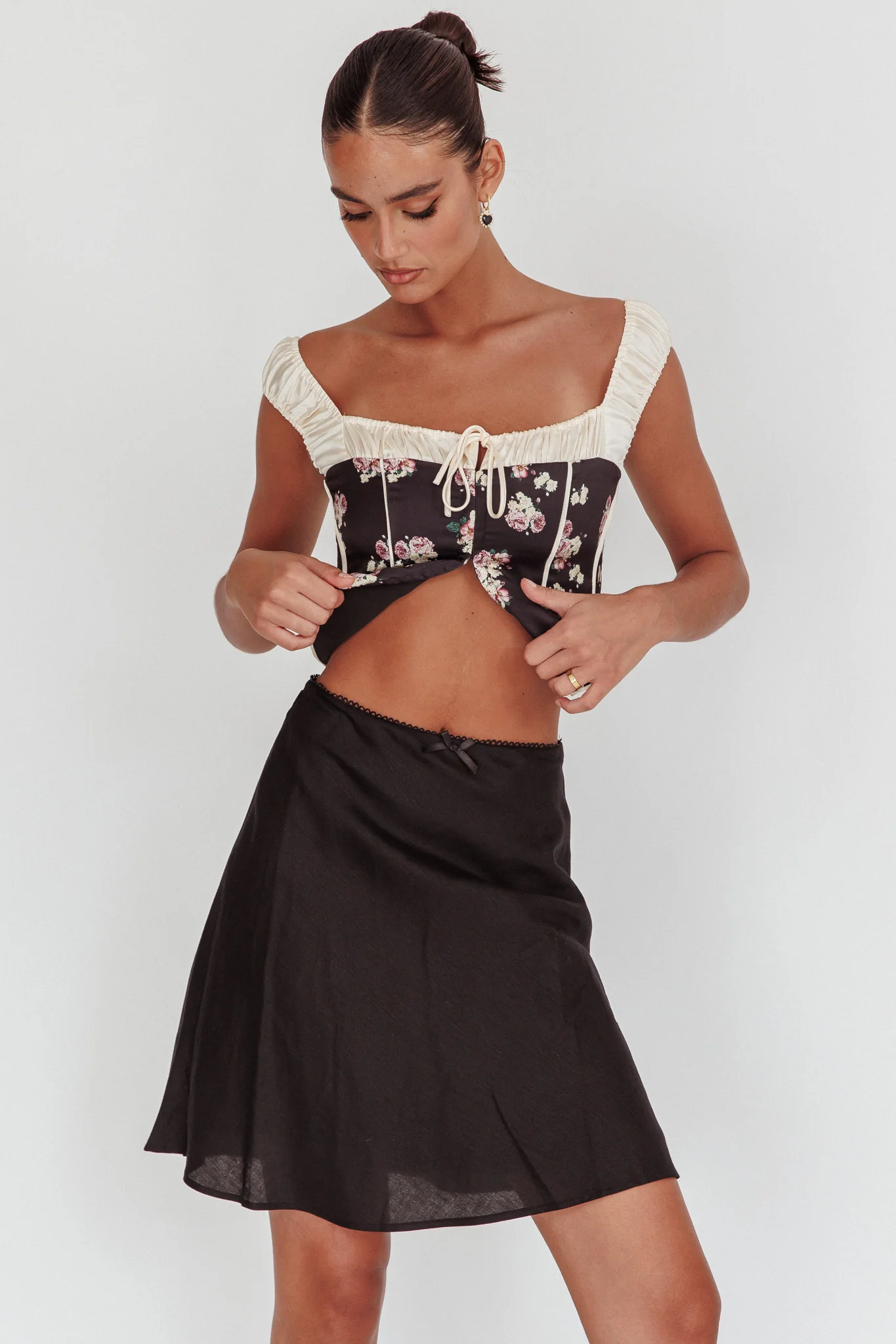 Emotional Knee Length Skirt Black - Image 6