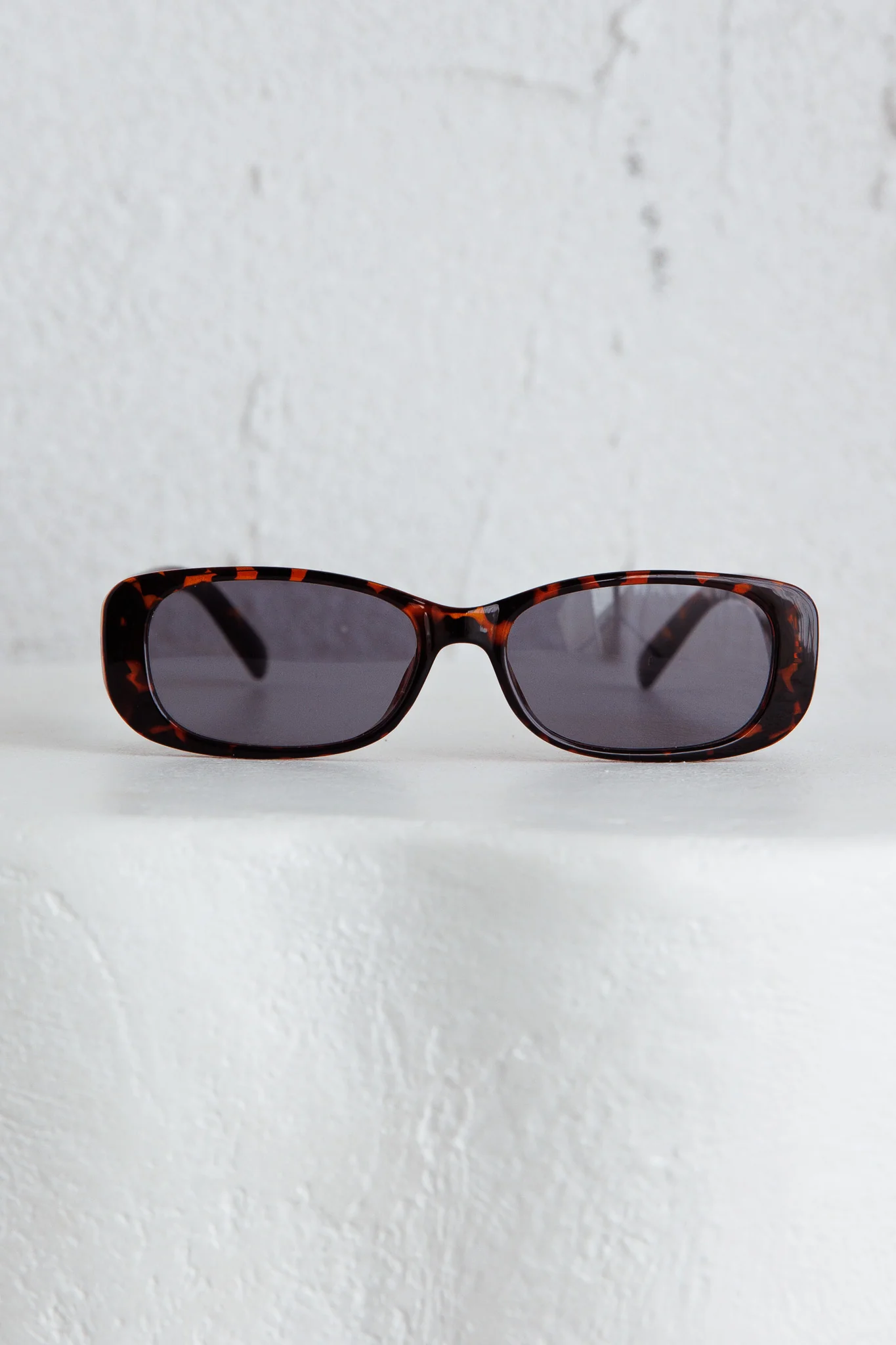 Eola Retro Sunglasses Tort - Image 4