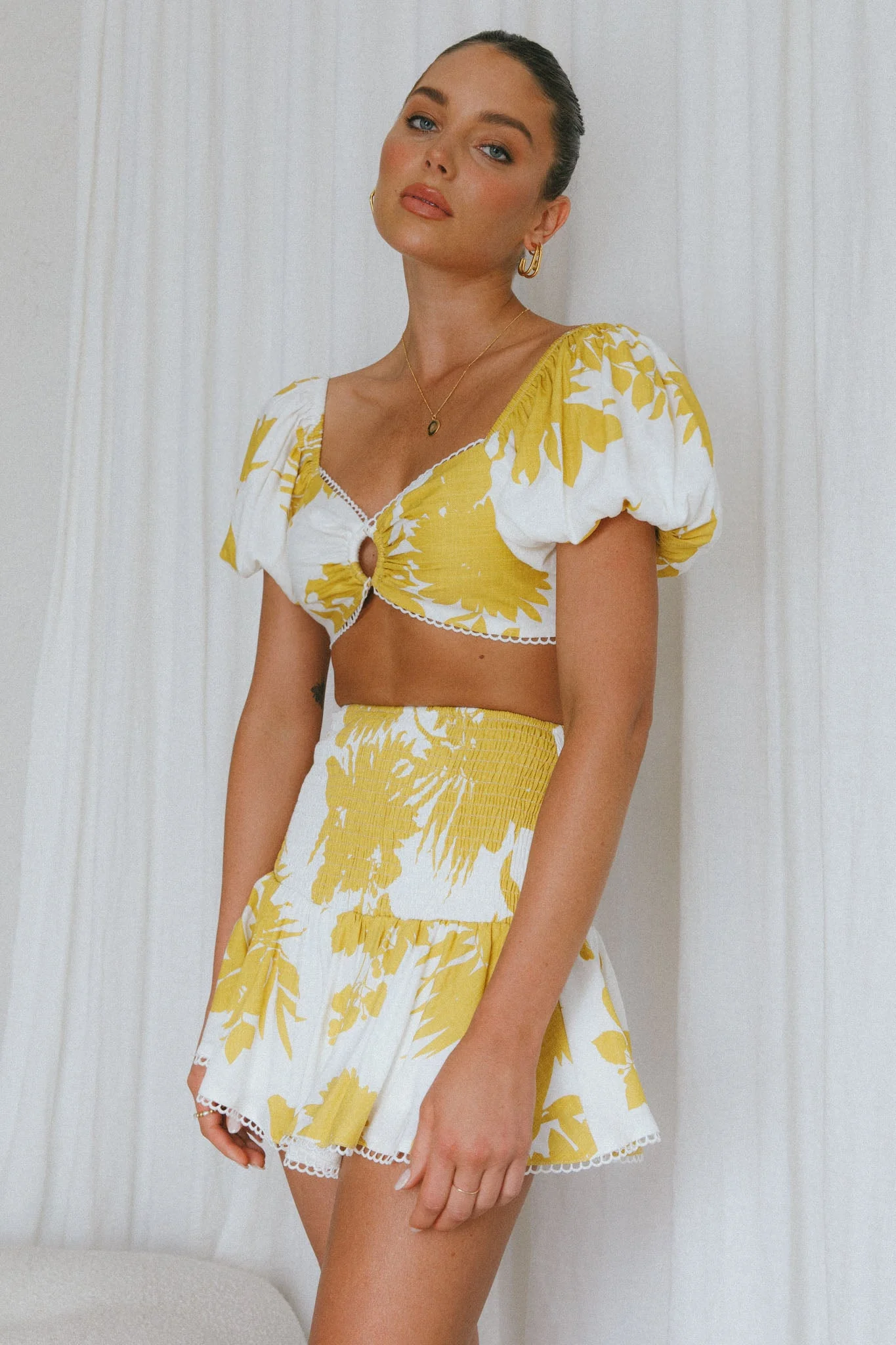 Escape With Me Tied Back Crop Top Printed Mustard - Image 9