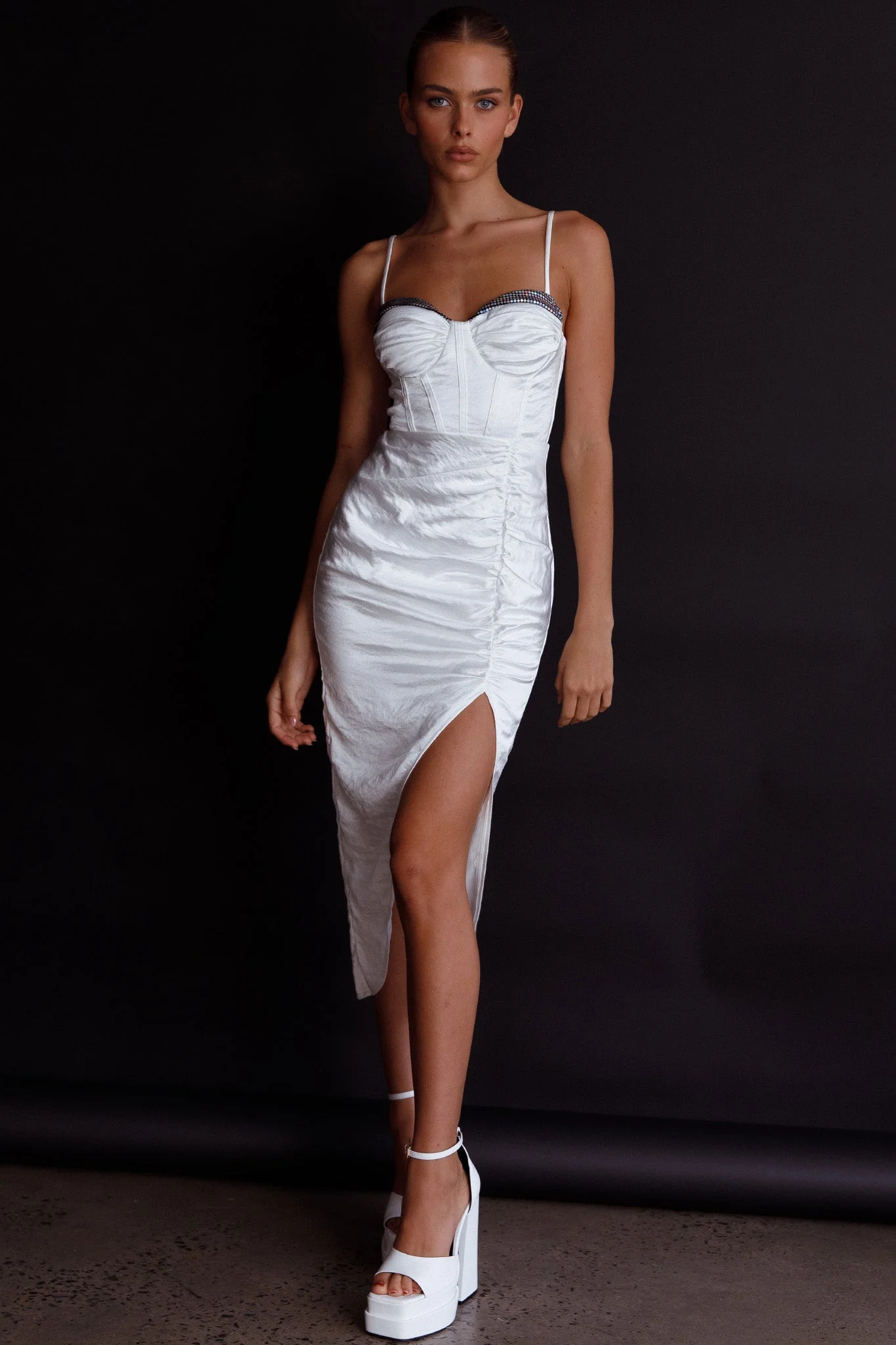 Fantasy Structured Bodice Ruched Midi Dress White - Image 3