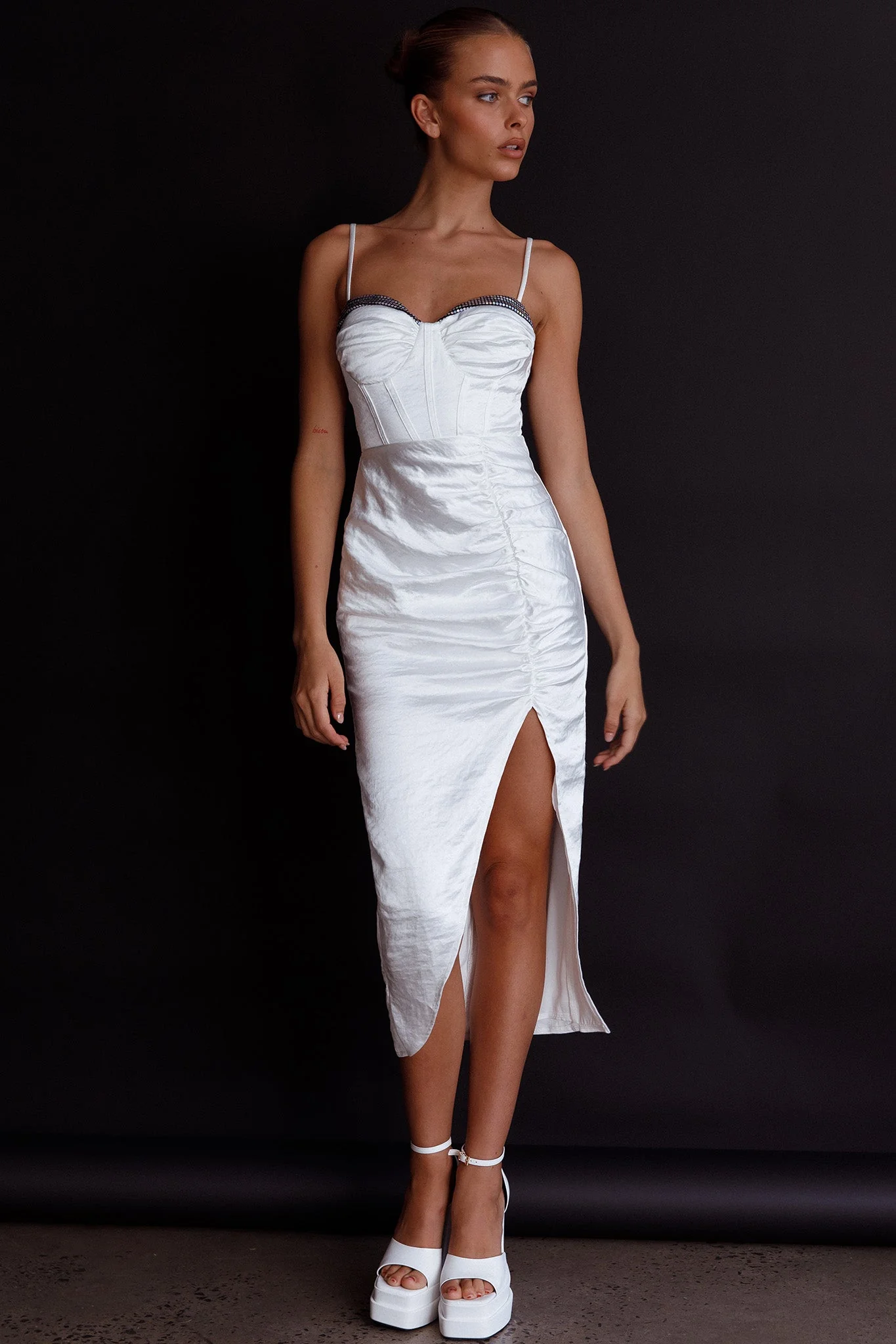 Fantasy Structured Bodice Ruched Midi Dress White - Image 5
