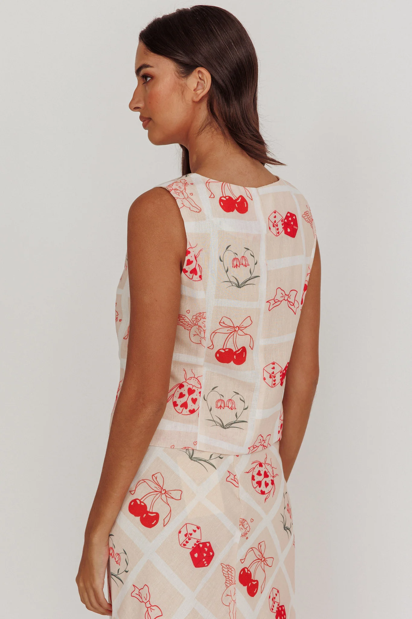 Flowering Romantic Print Sleeveless Vest Beige - Image 2