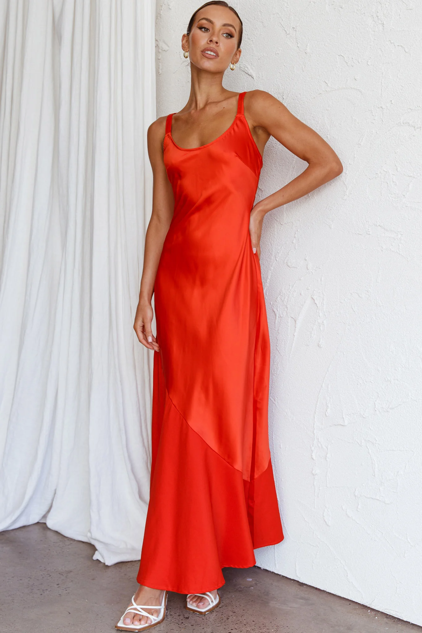 Front Row Scoop Neck Midi Dress Tangerine - Image 7