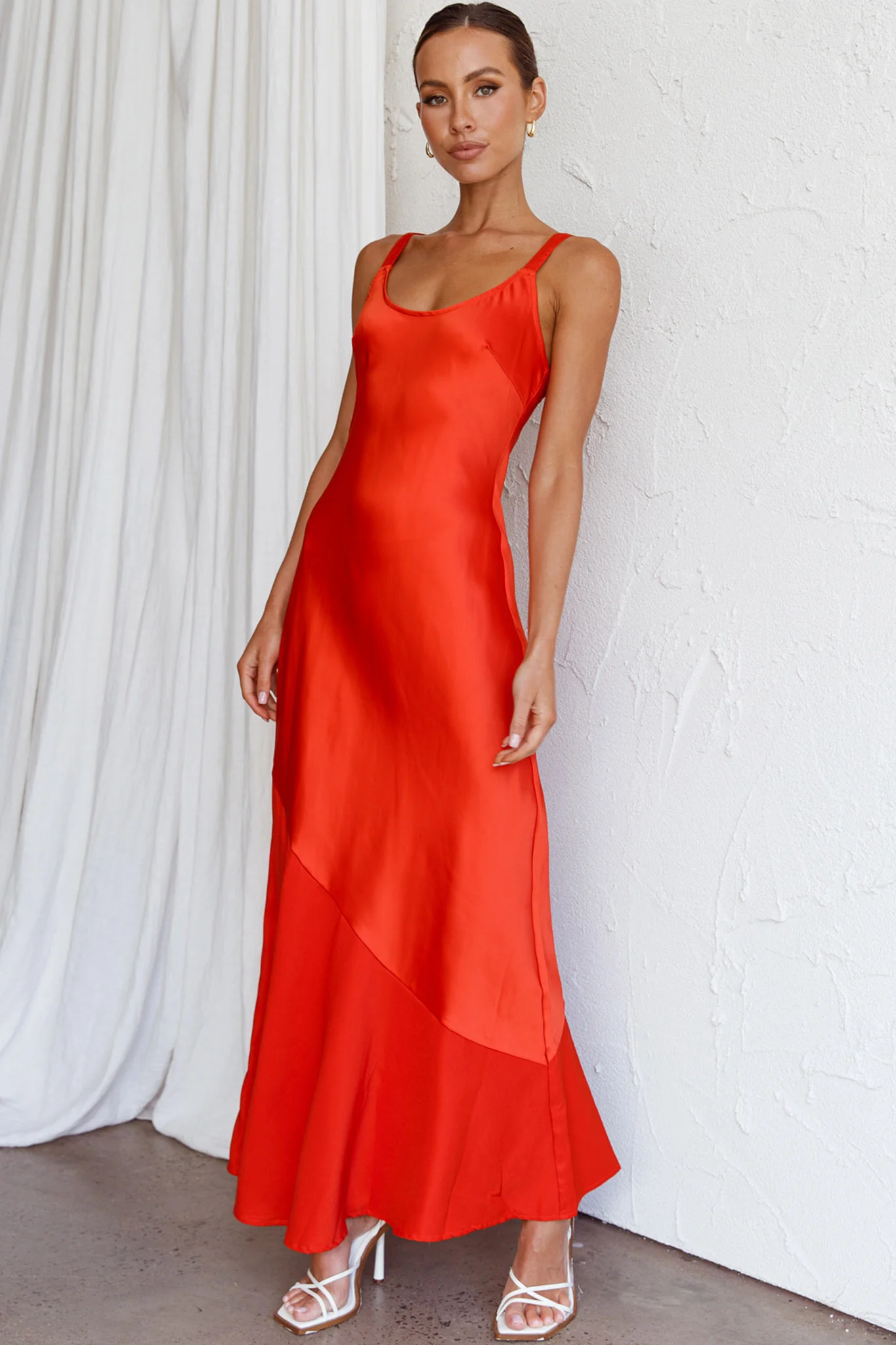 Front Row Scoop Neck Midi Dress Tangerine - Image 8