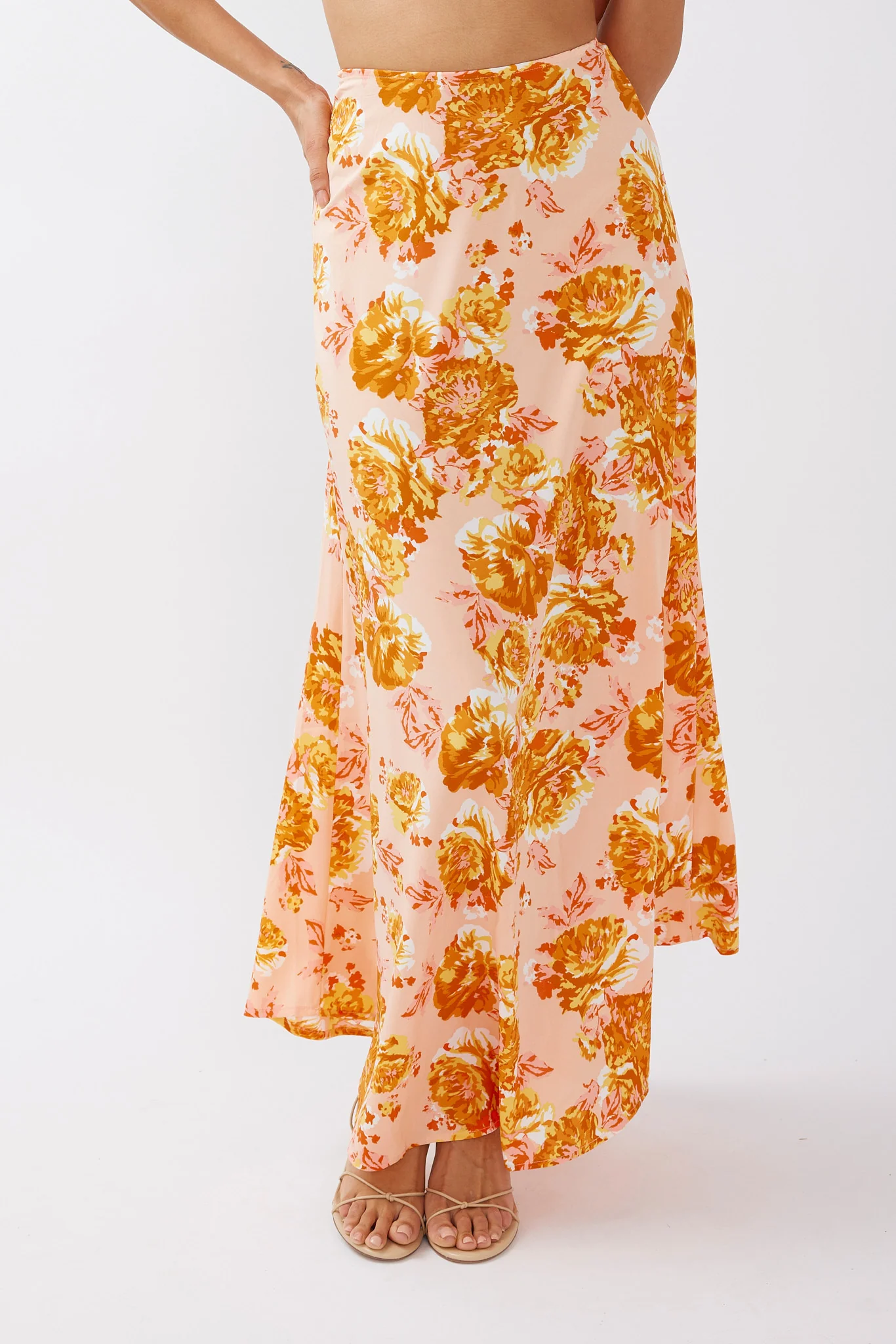 Gabbi Maxi Skirt Floral Print Orange - Image 3