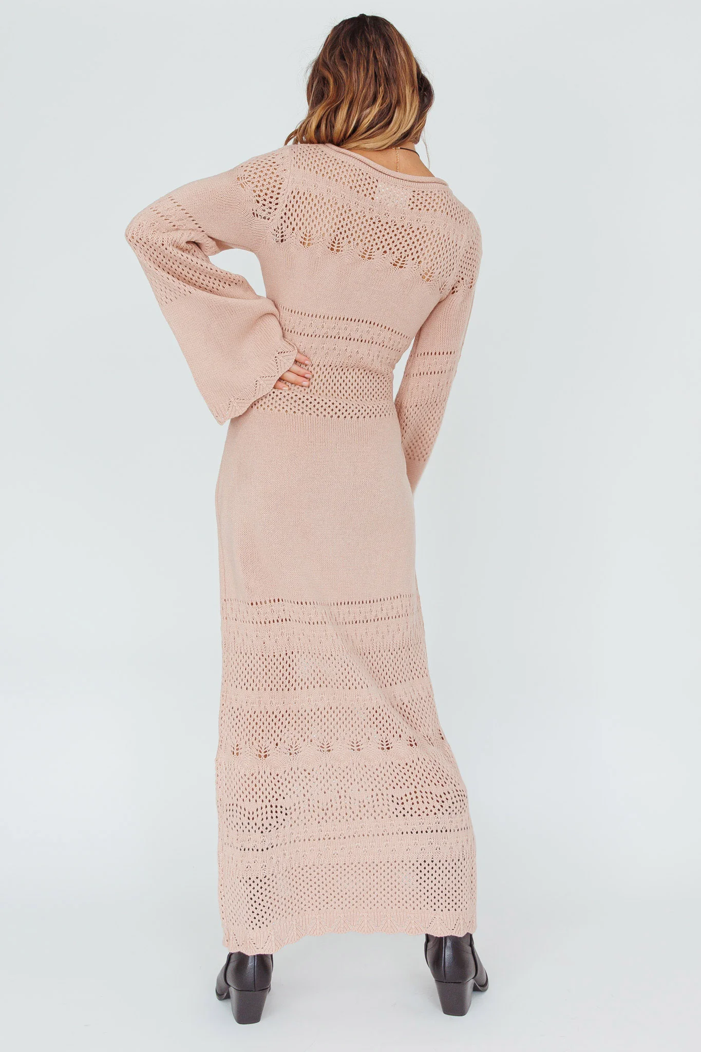 Gail Long Sleeve Crochet Maxi Dress Blush - Image 2