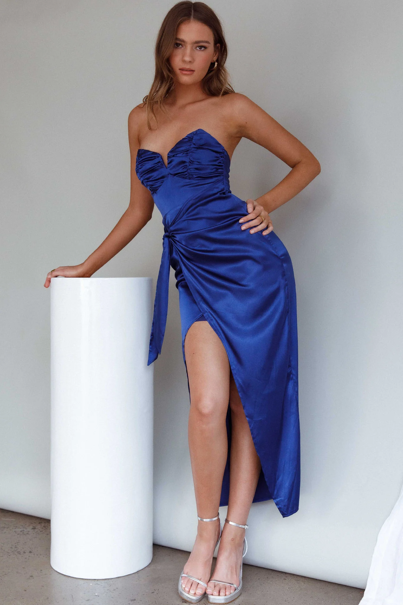 Gianna Strapless Ruched Bust Midi Dress Navy - Image 5