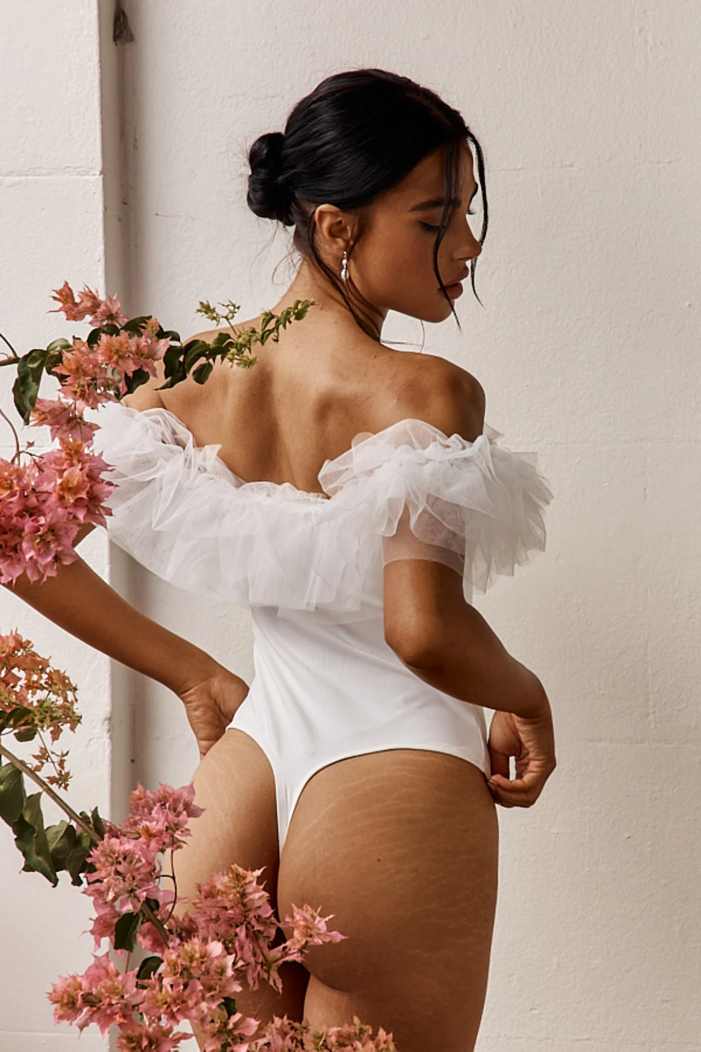 Gianni Ruffle Off-Shoulder Bodysuit White - Image 2