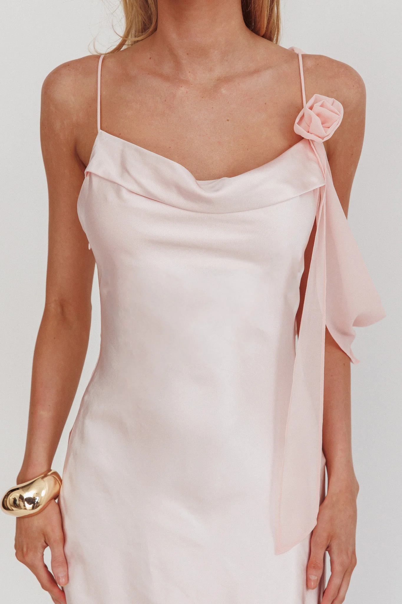 Gilded Dream Shoulder Detail Chiffon Hem Maxi Dress Blush - Image 3